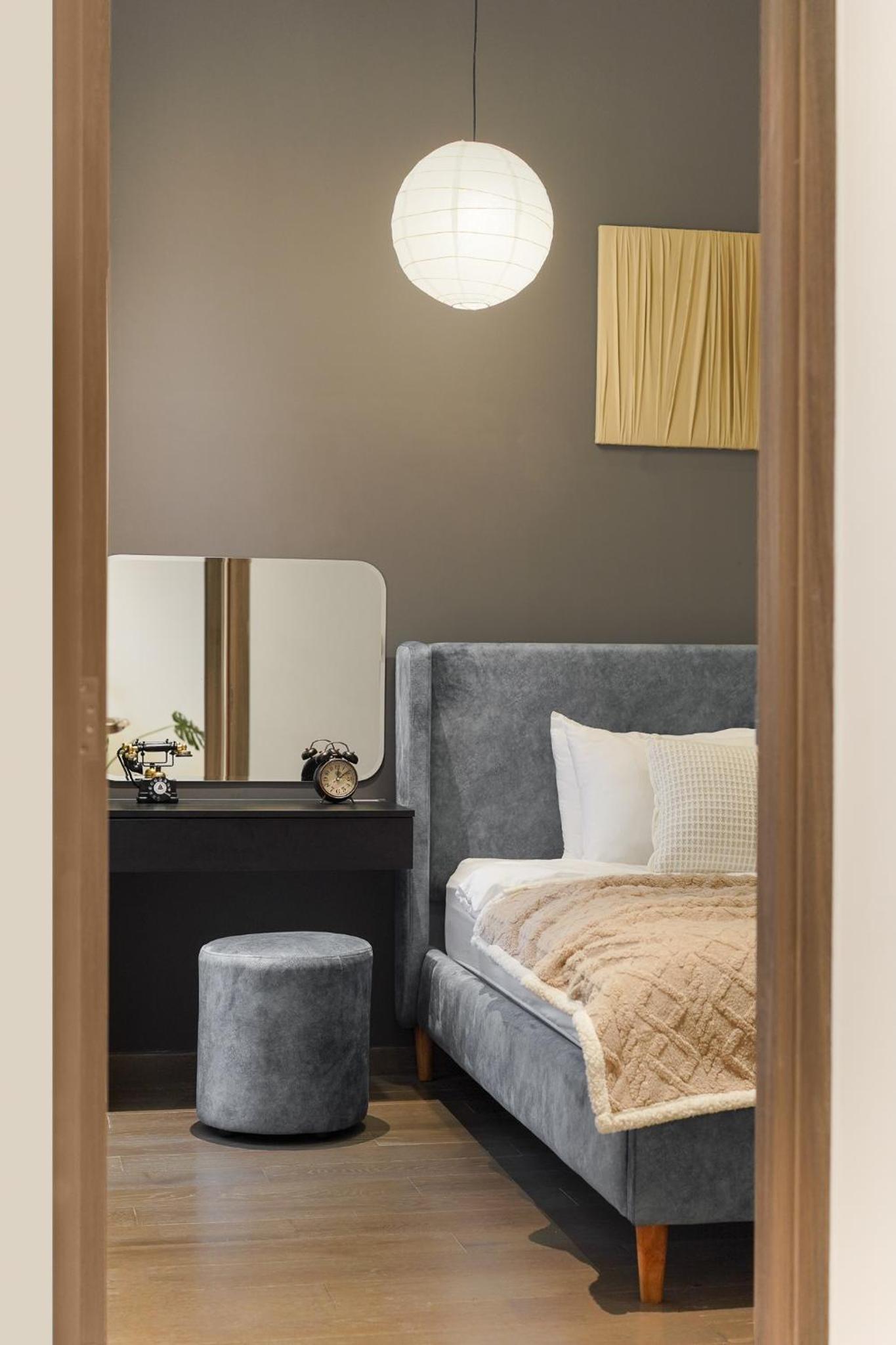 MarQ District 1 Elite Apartel by SSens