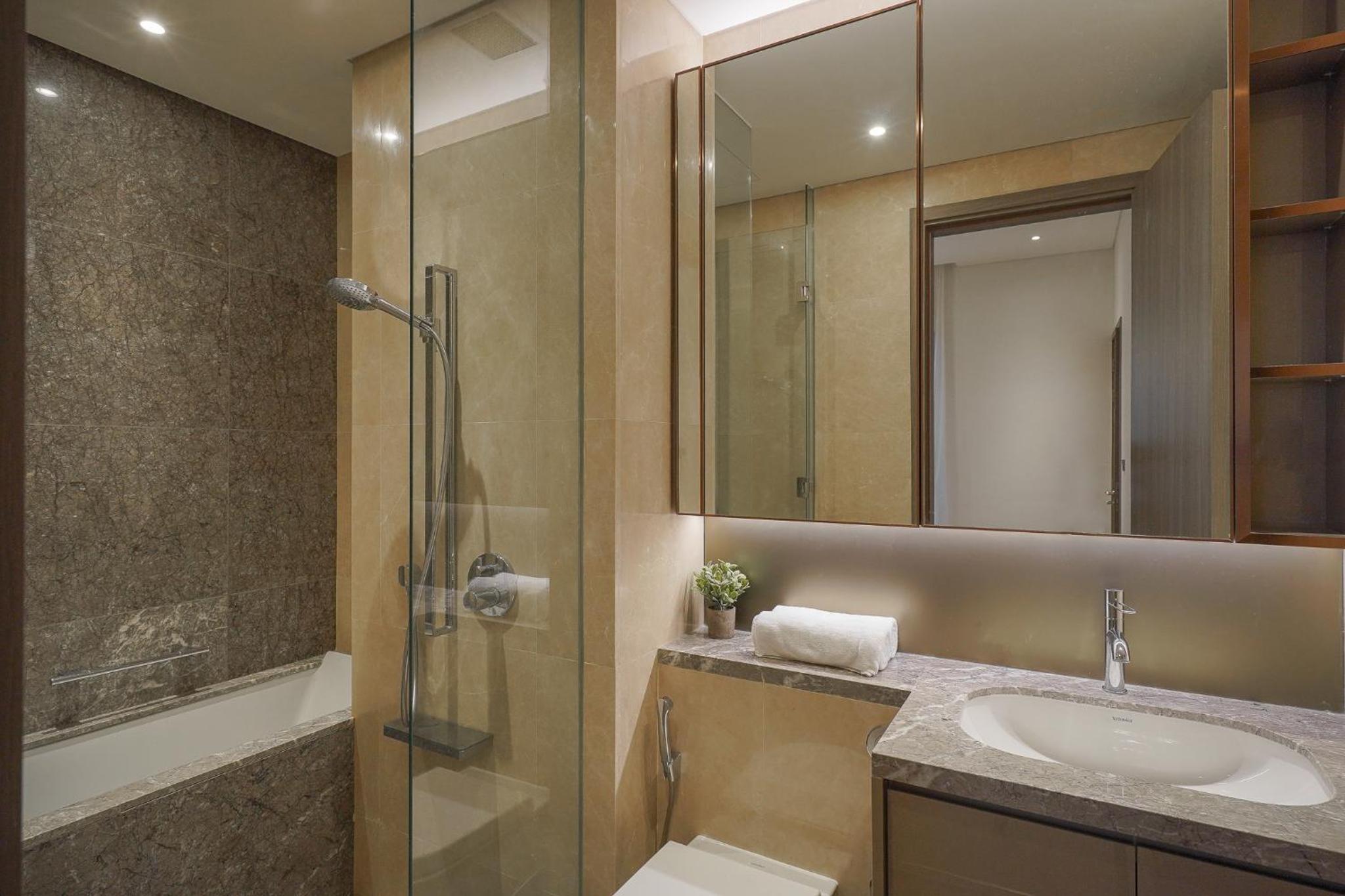 MarQ District 1 Elite Apartel by SSens