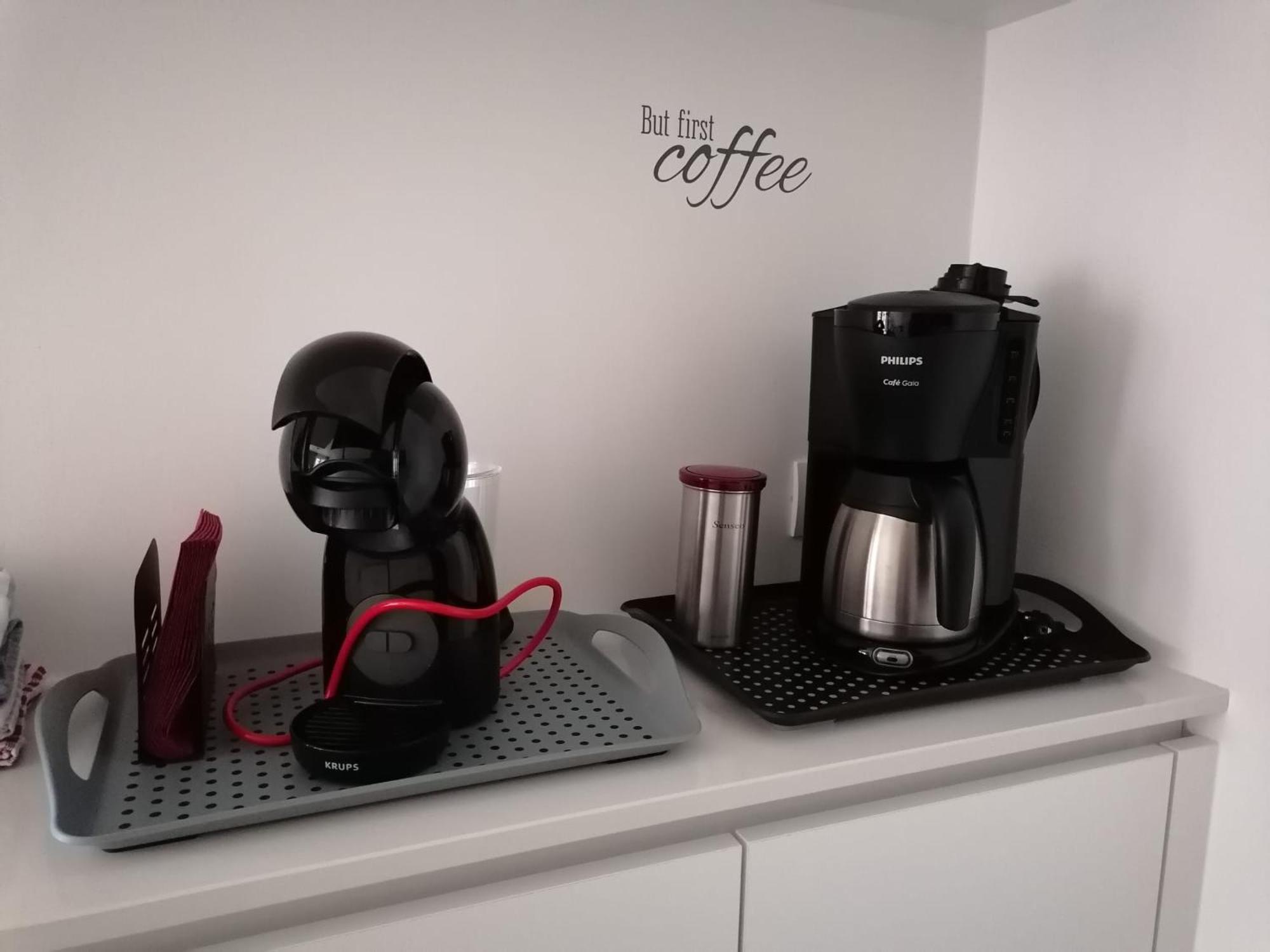 Bartine - modern and spacious flat near the sea, free parking space