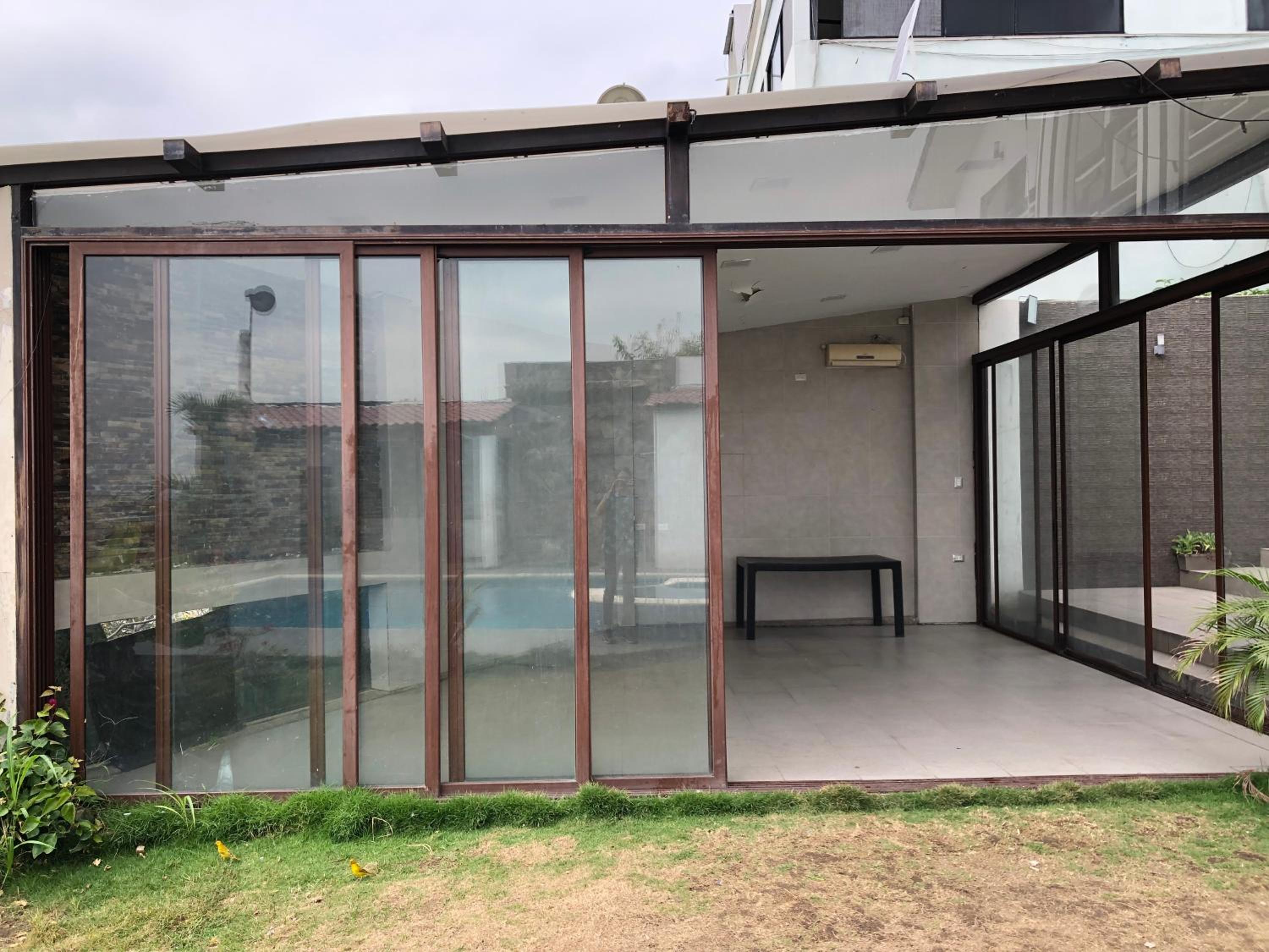 Casa con piscina