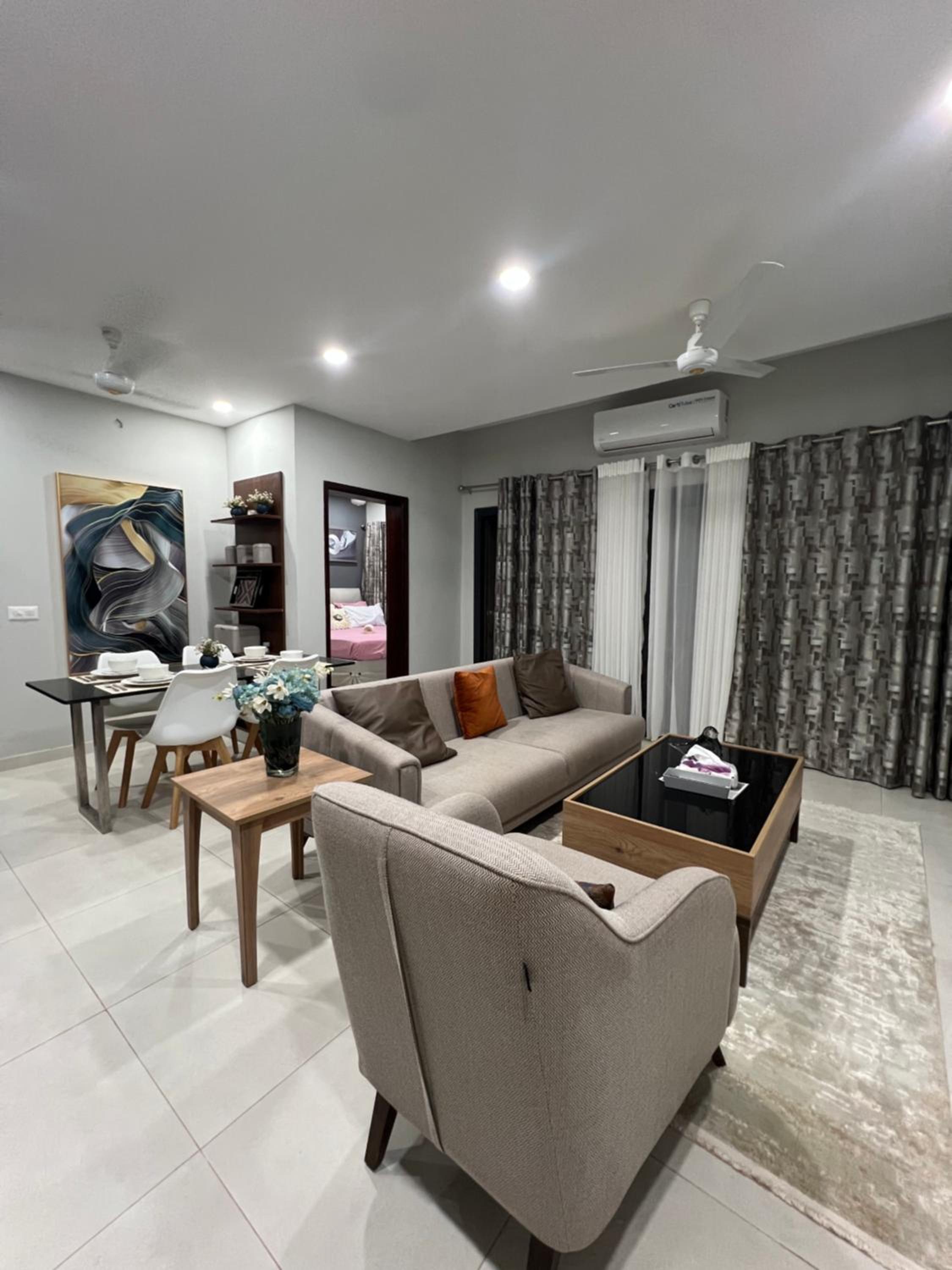 Stylish 1-Bedroom Apartment at Aqua View