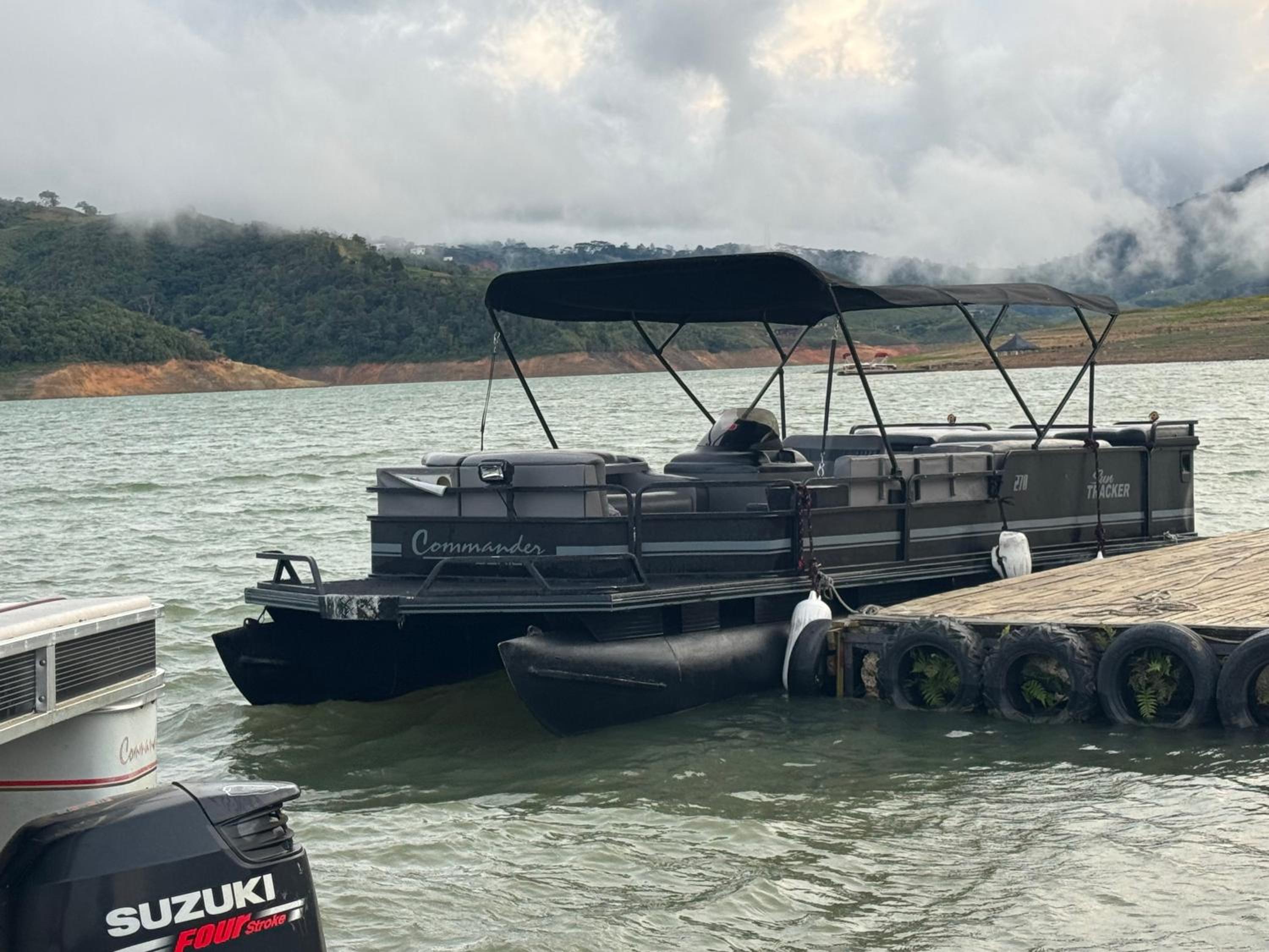 Hotel MACA lago calima