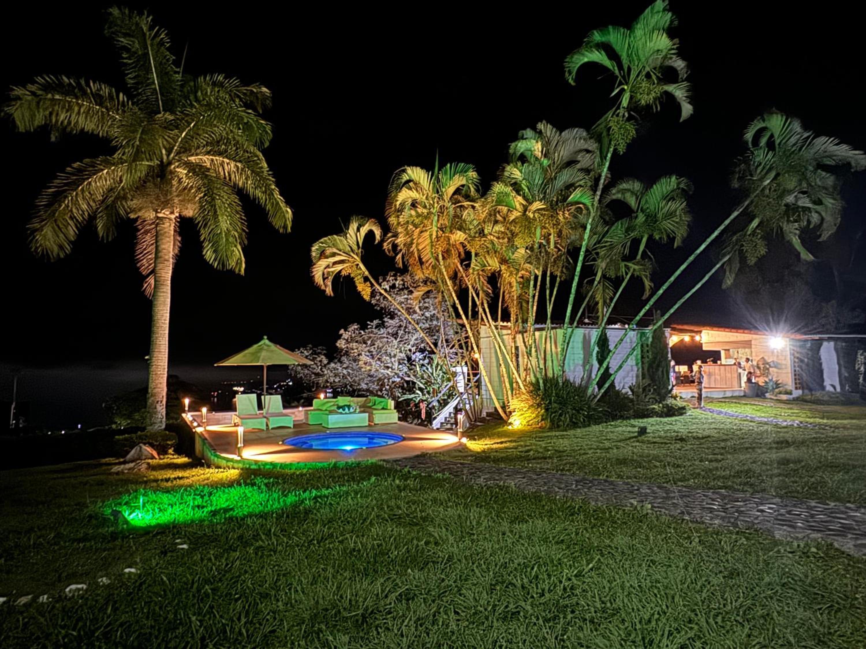 Hotel MACA lago calima