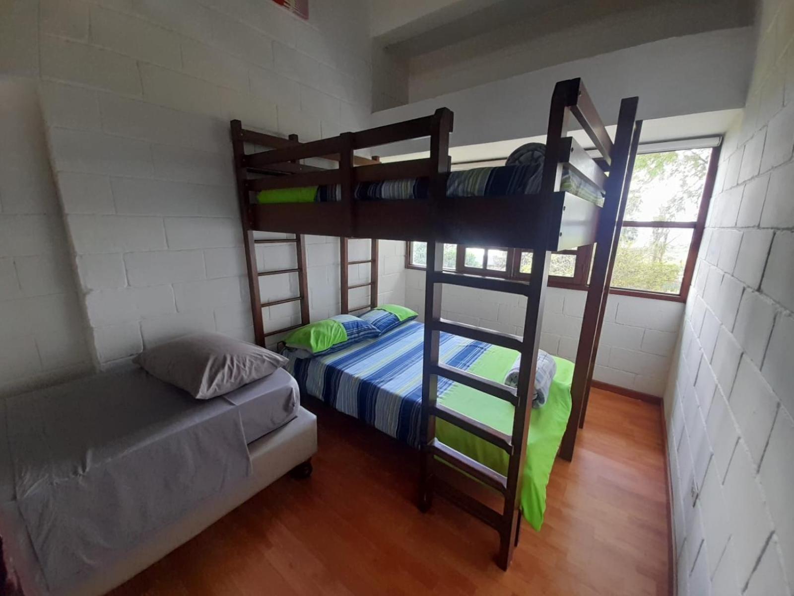 Hotel MACA lago calima