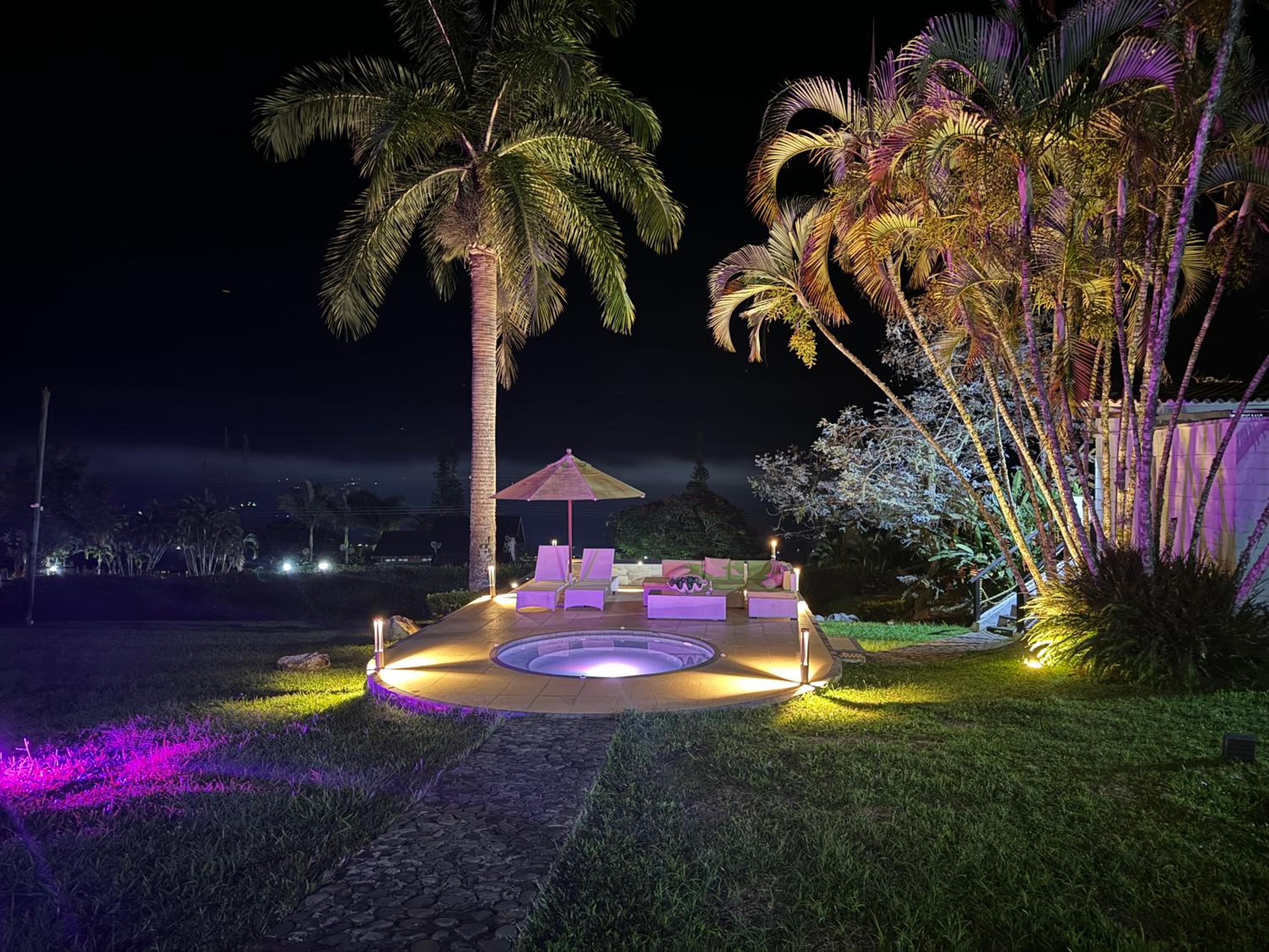 Hotel MACA lago calima