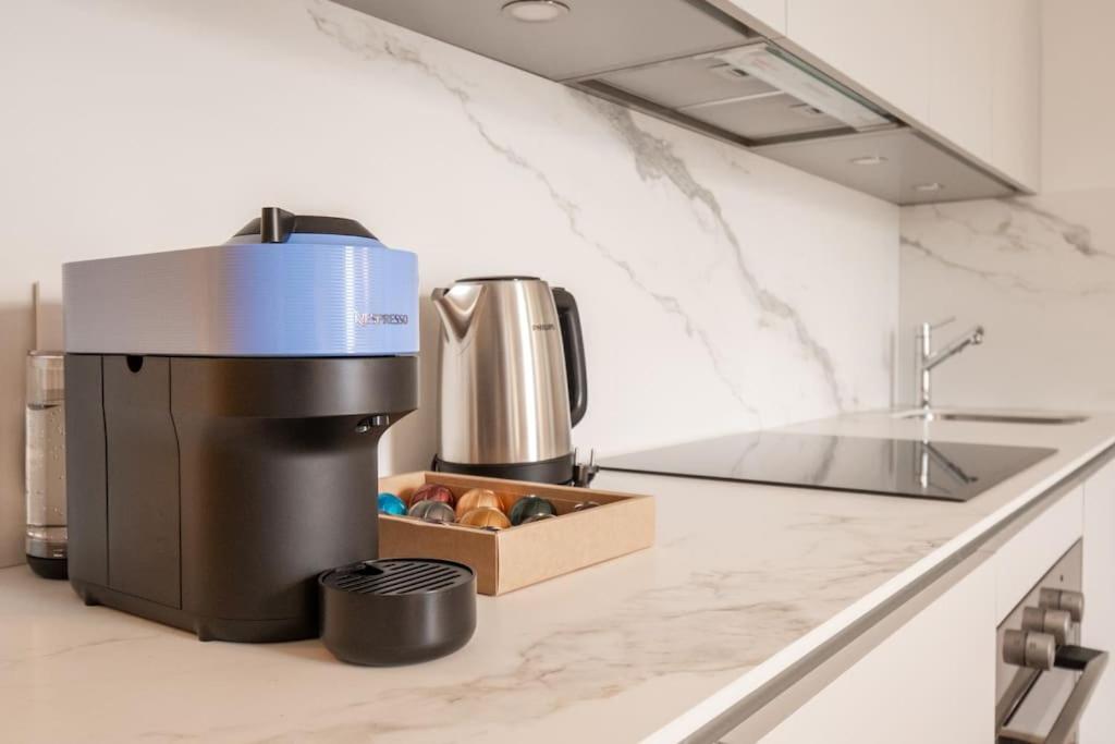 New! Andy Suite - Modern and Design