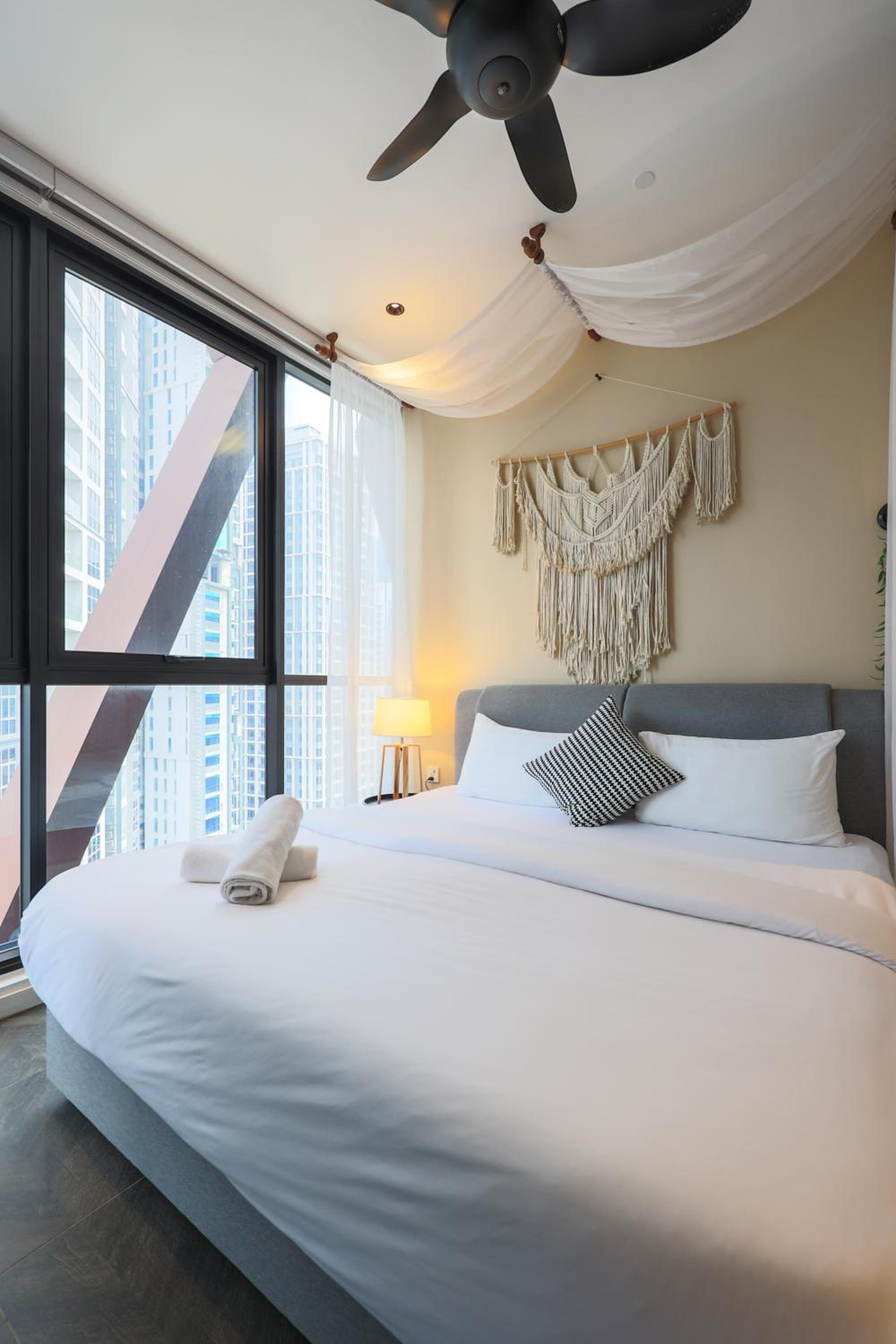 Scarletz Suites KLCC by GB