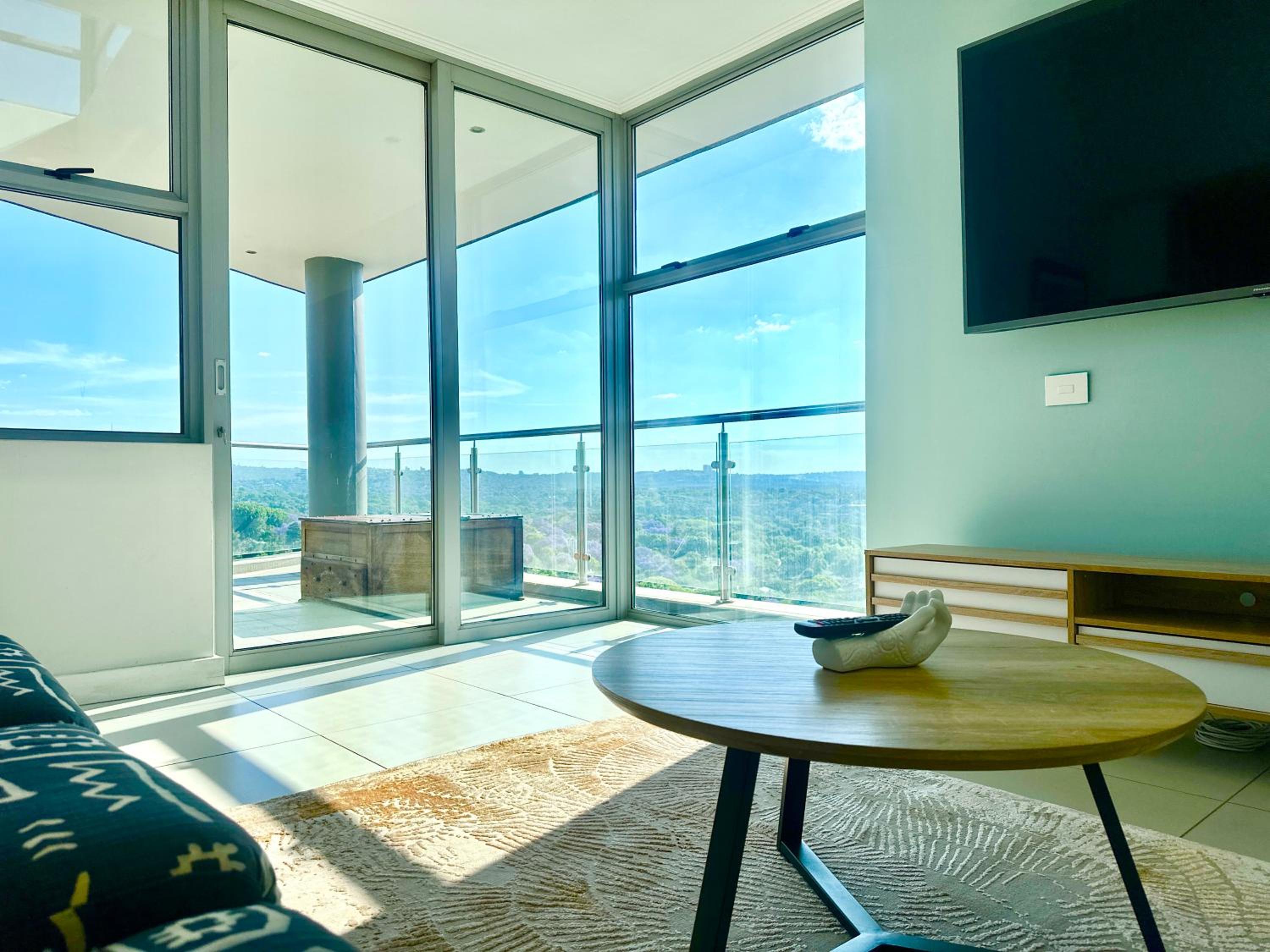 KMG Apartments at The Apex