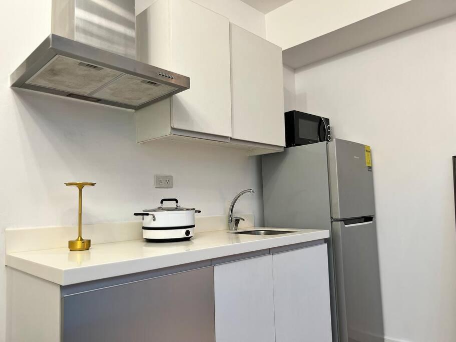 Azure Playfull Living 1 bedroom