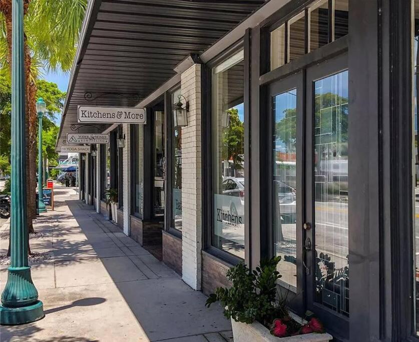 Rosemary District with Patio and in walking Distance to Downtown 3 Month Minimum