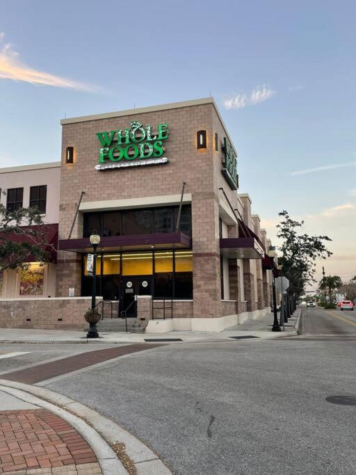 Rosemary District with Patio and in walking Distance to Downtown 3 Month Minimum