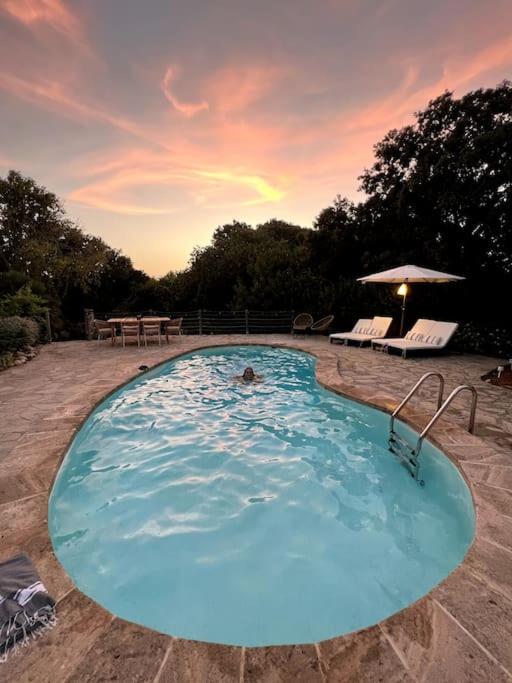 Encantador Molino con piscina