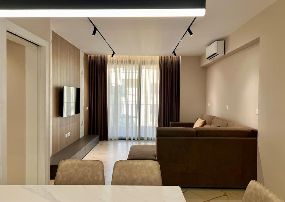 Juri Apartament Lungomare Vlorë