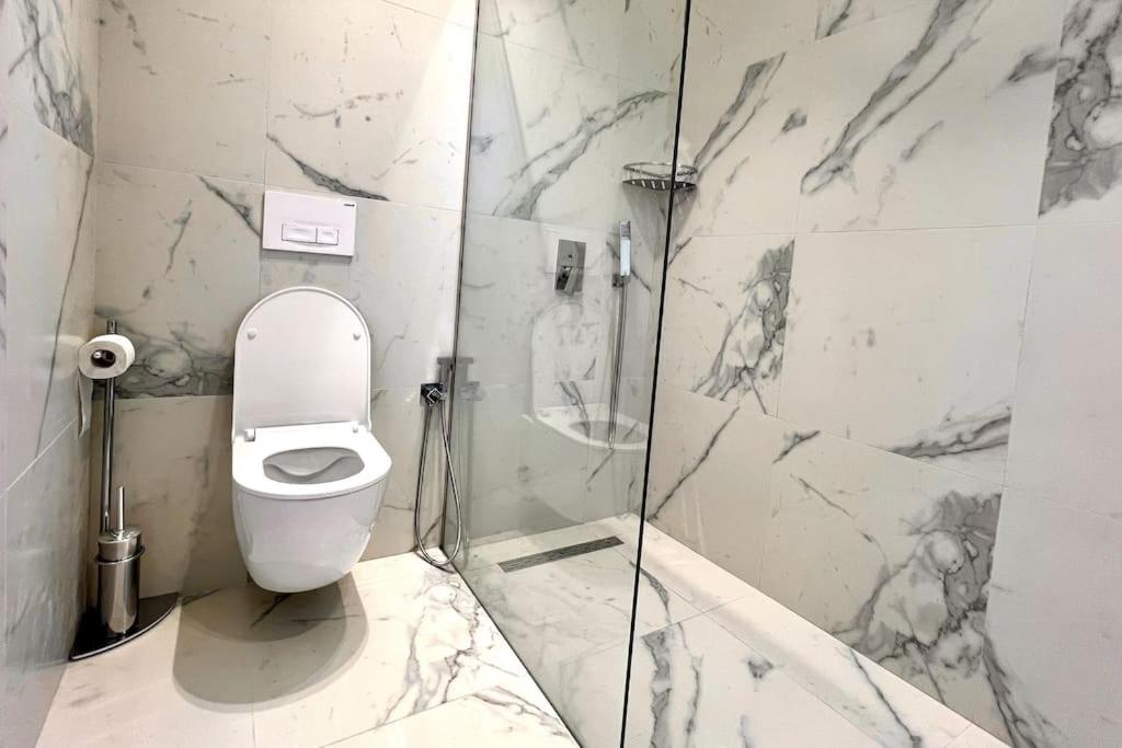 Juri Apartament Lungomare Vlorë
