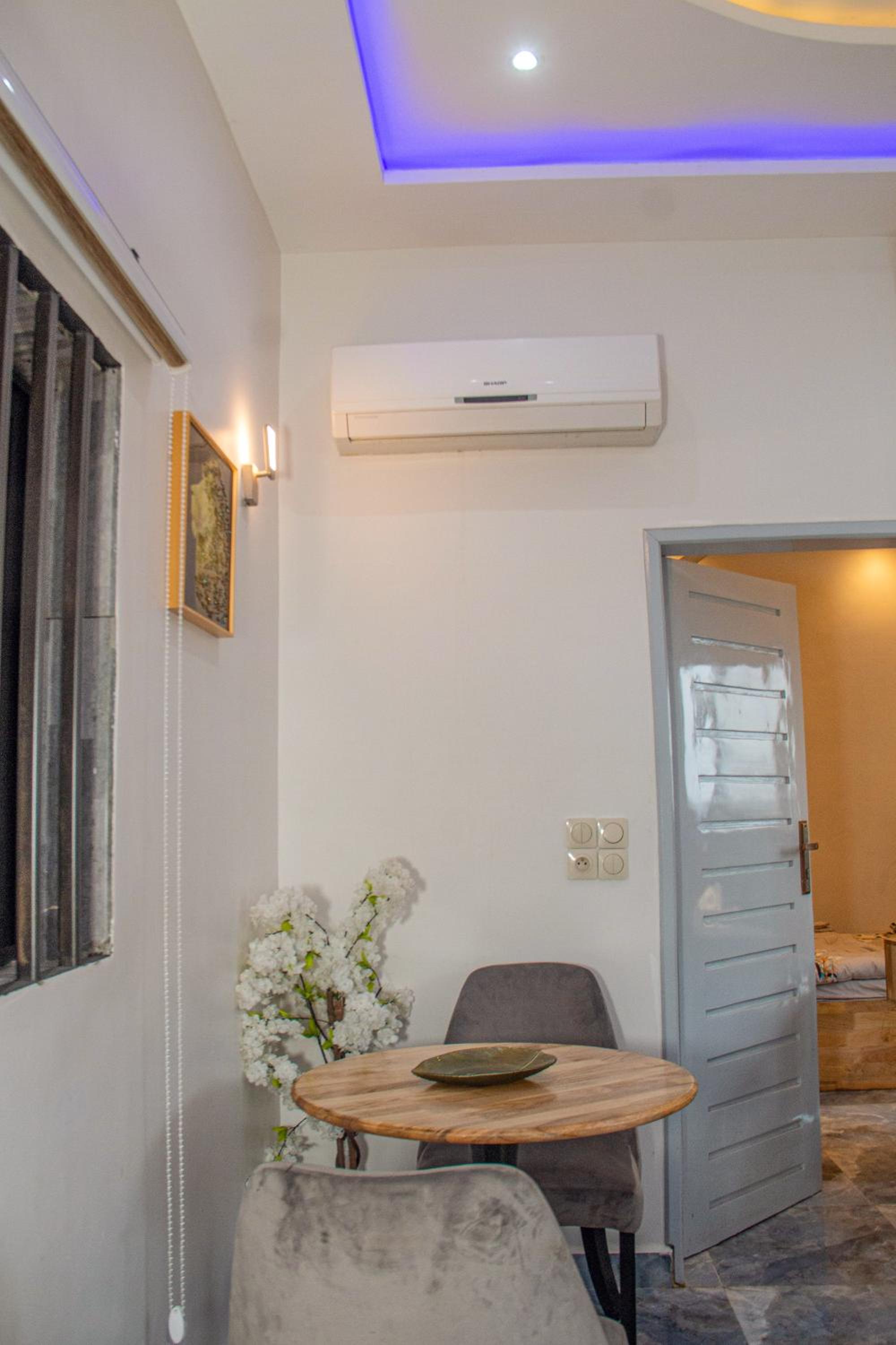 RAWADE Guest house