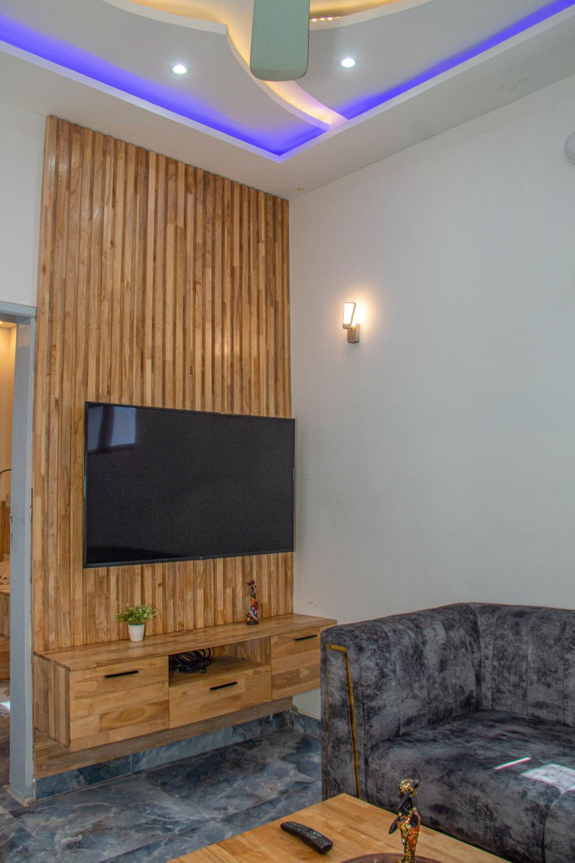 RAWADE Guest house