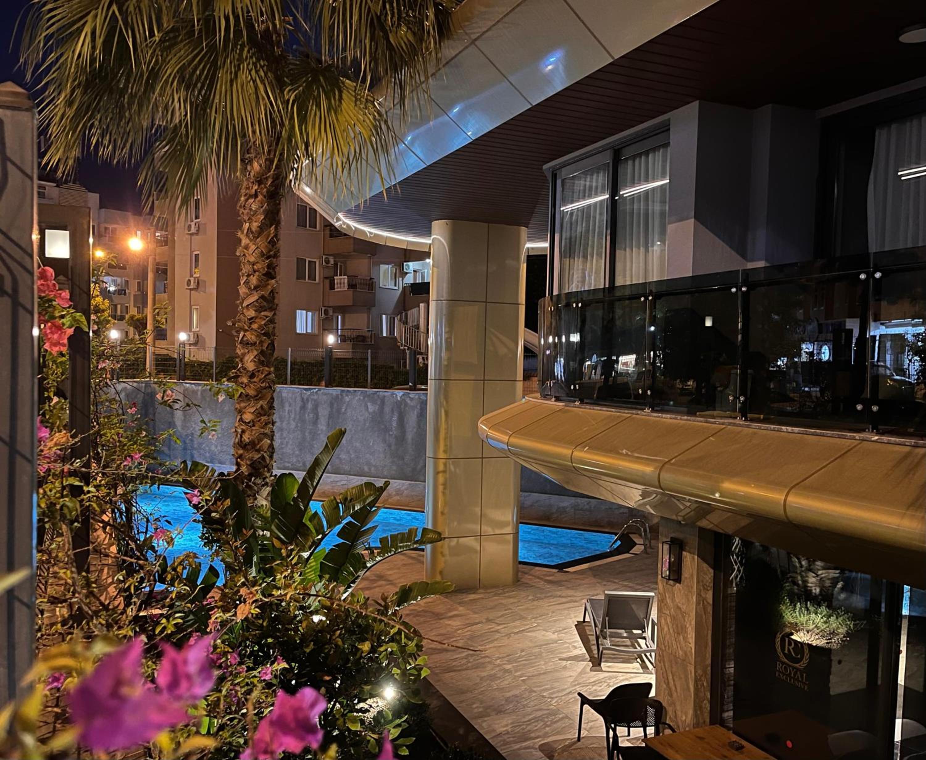 Cleopatra Beach Sunset Duplex