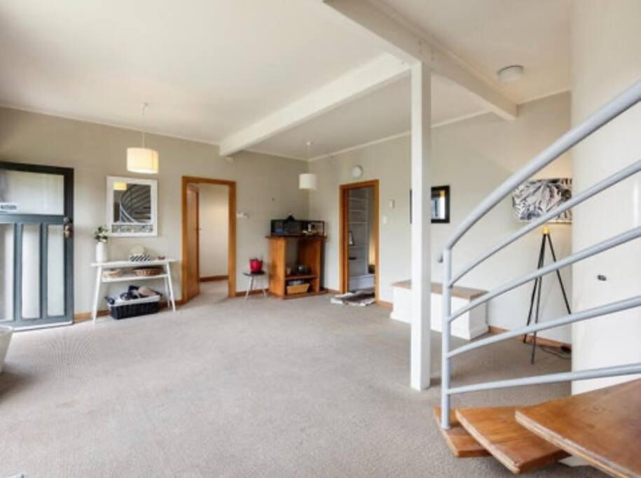 Luxury riverfront accomodation