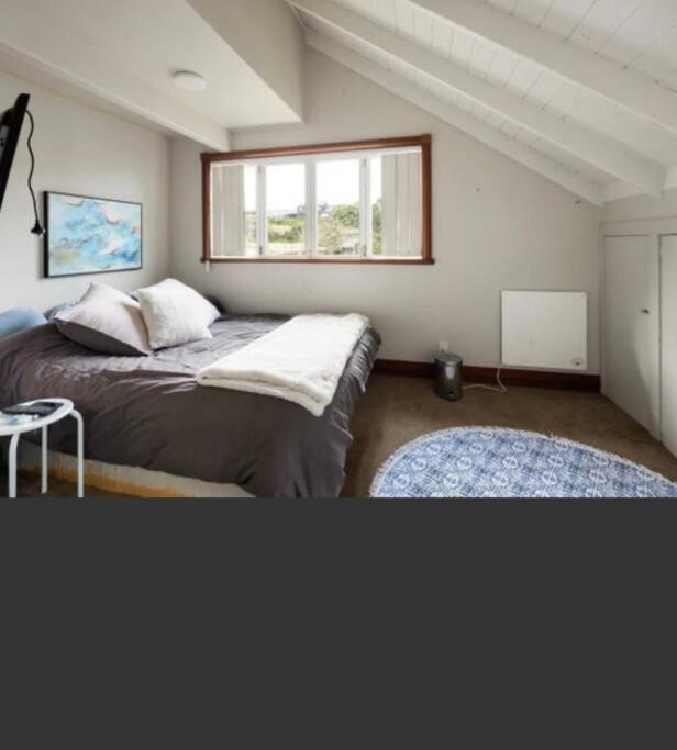 Luxury riverfront accomodation