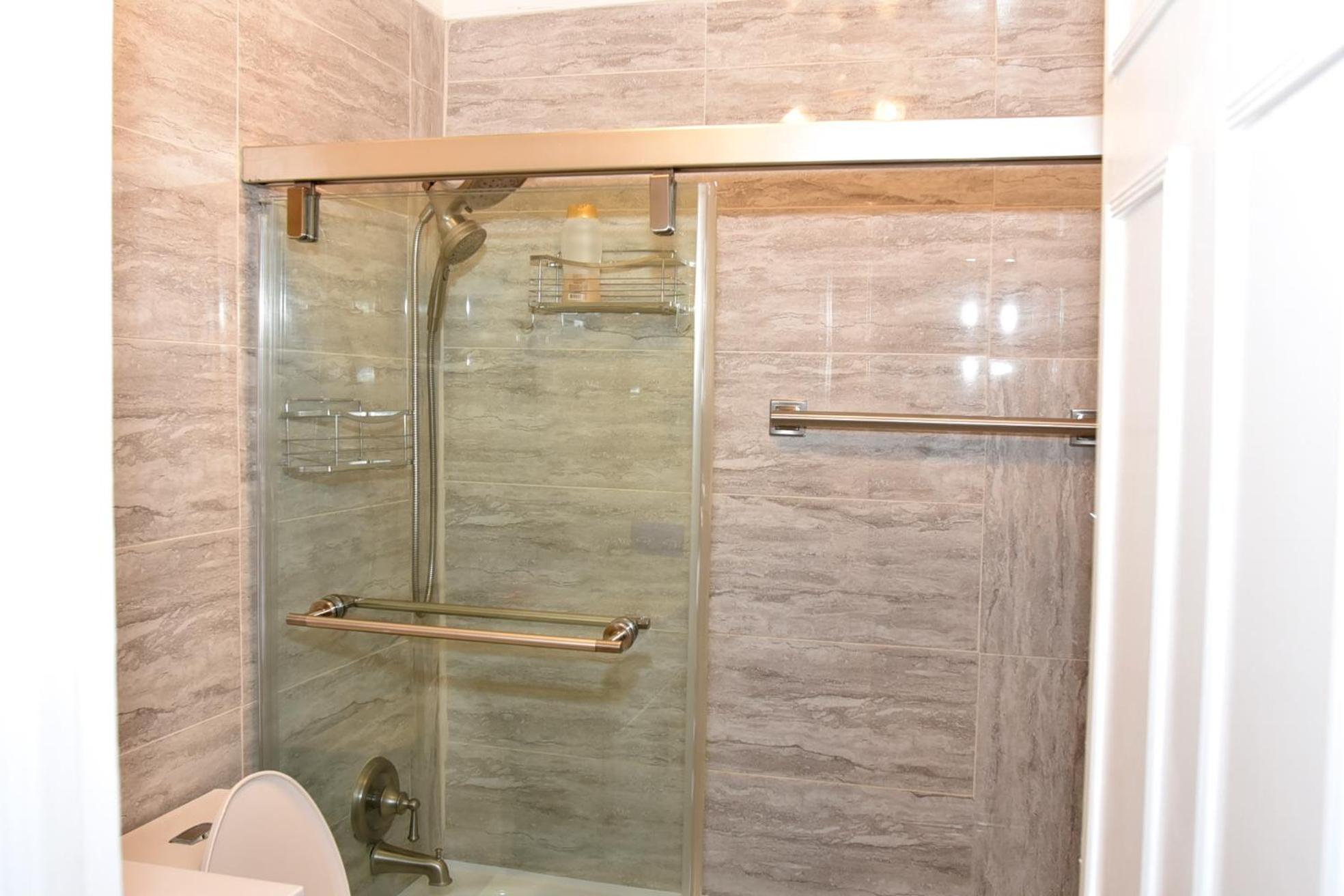 Handsome Home Renovated - close to Metro - Property Image 14