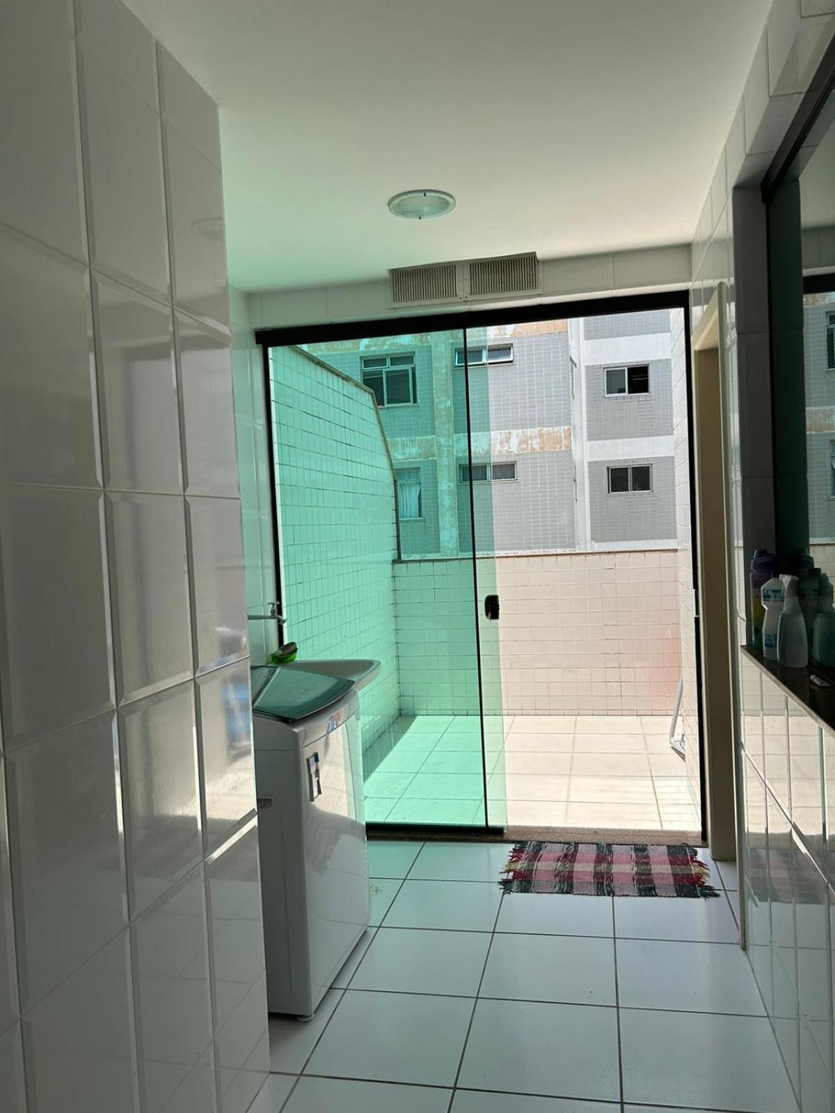 Apartamento três quartos
