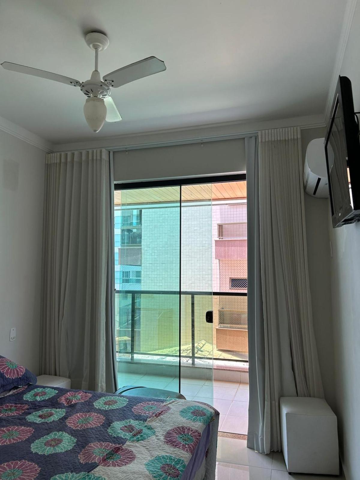 Apartamento três quartos