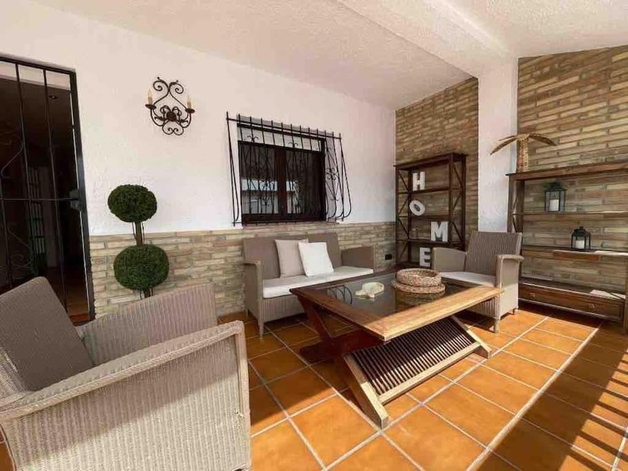 Villa las palmeras bonita casa con piscina privada