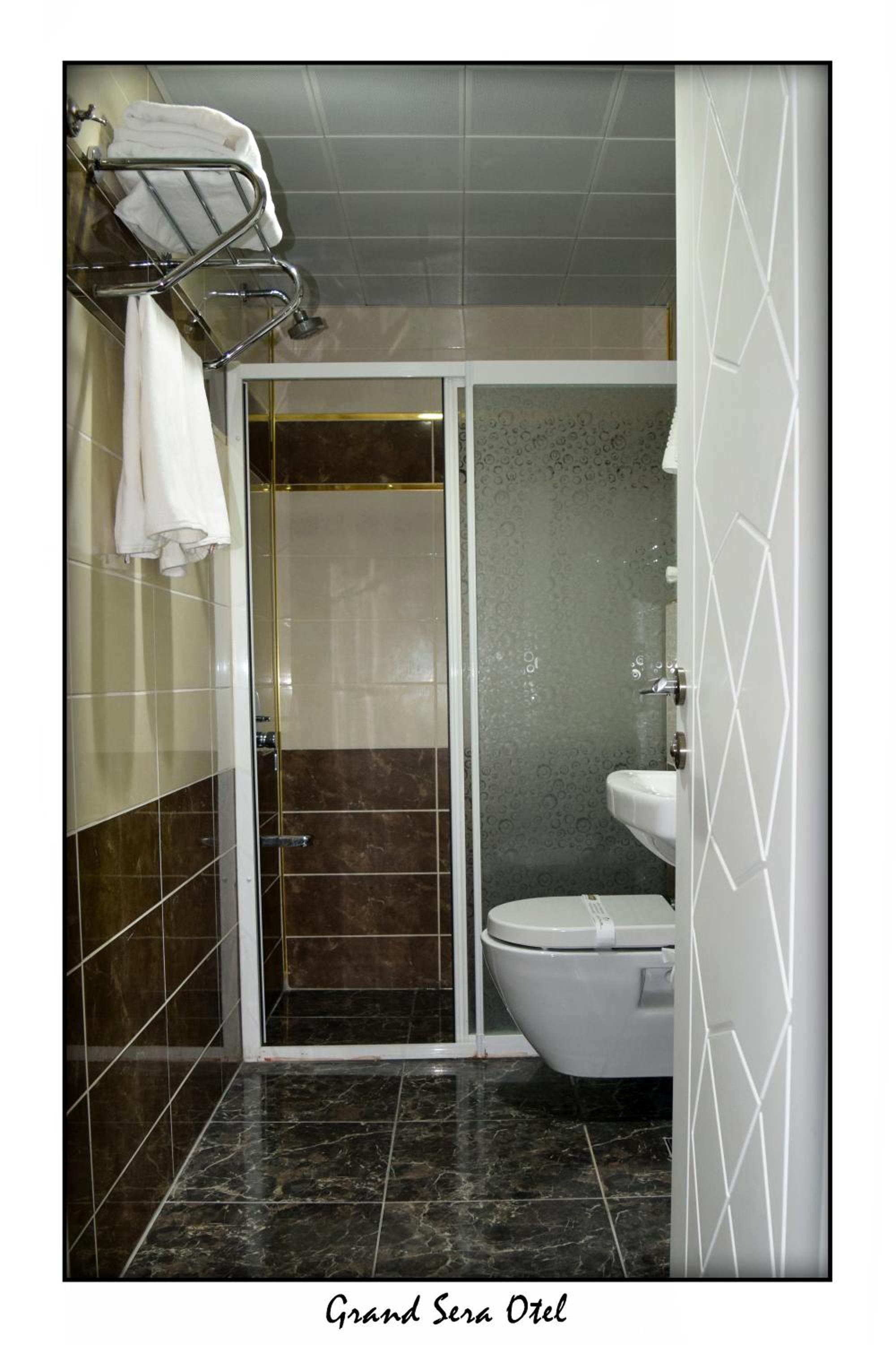 Grand Sera Hotel - Image 85