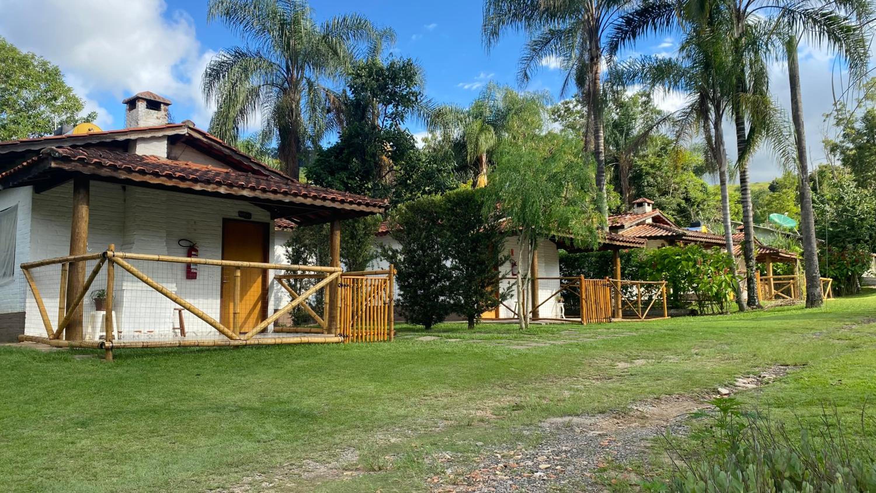 Acalanto Inn