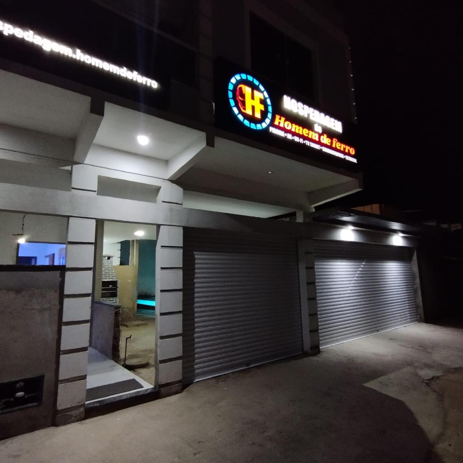 kitnet ampla na Praia com Piscina