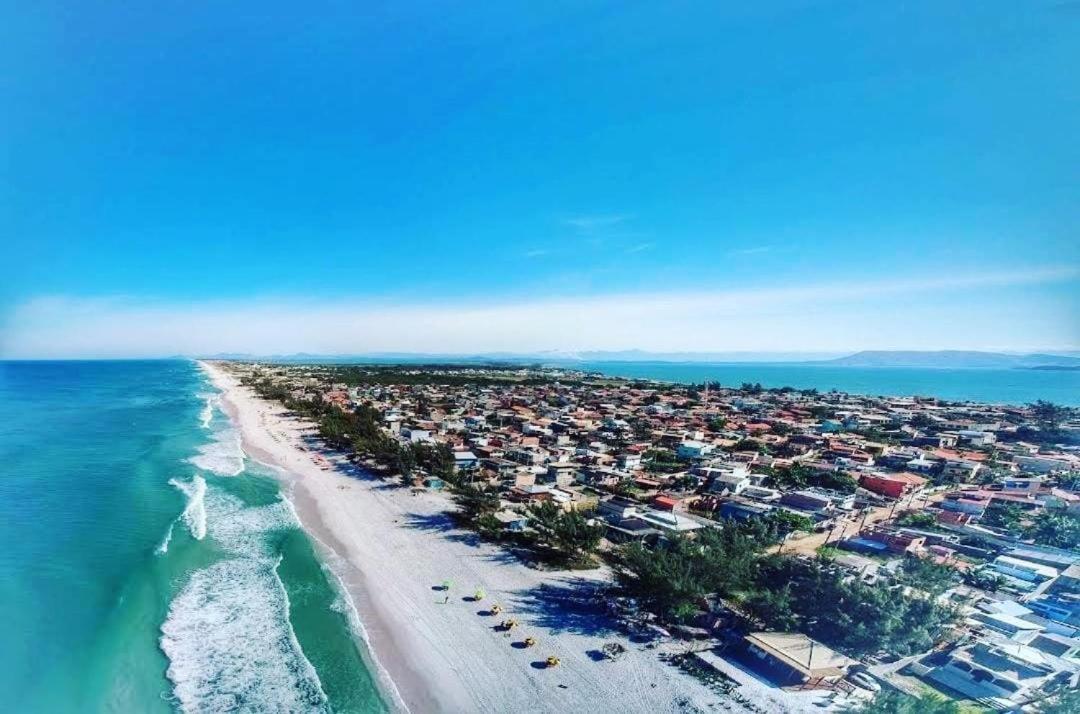 kitnet ampla na Praia com Piscina