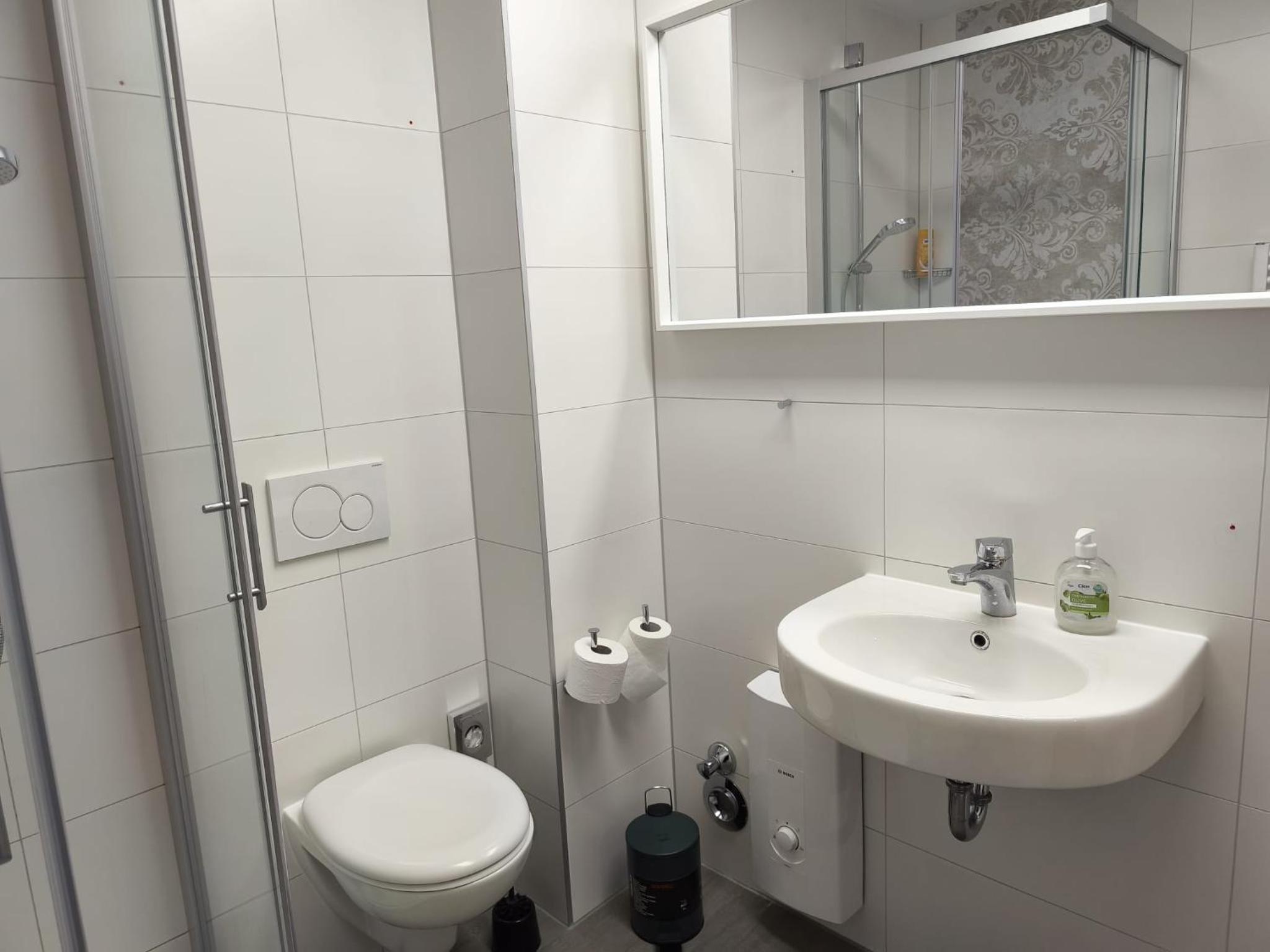Home 1 - 70qm Luxus City Apartment mit Balkon nahe Messe im Zentrum Nürnbergs- ruhige und zentrale Lage, Parkplatz inklusive
