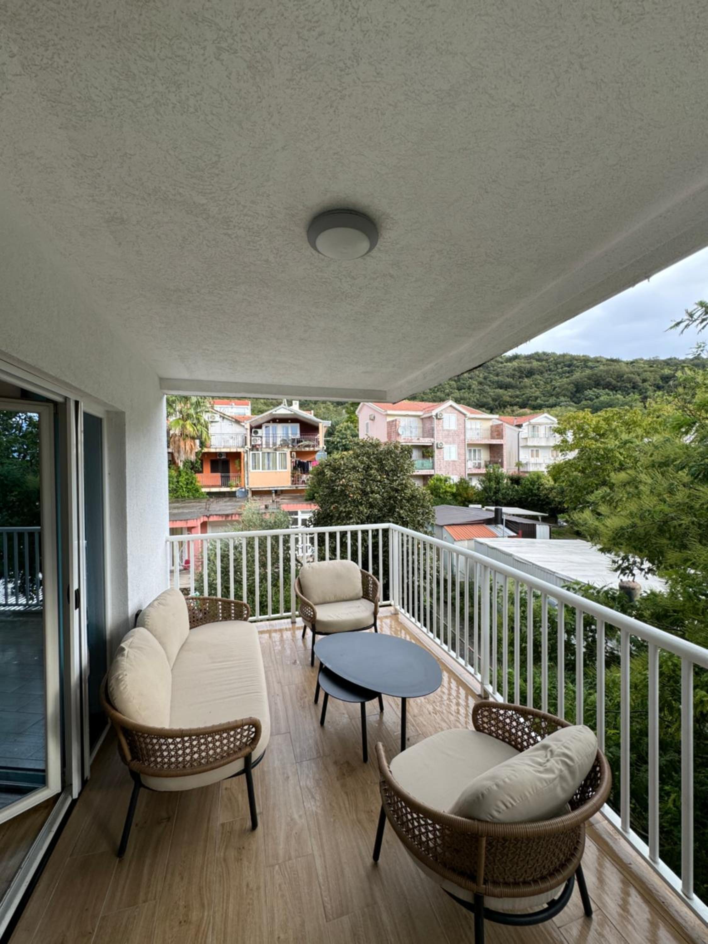 Maxim apartment