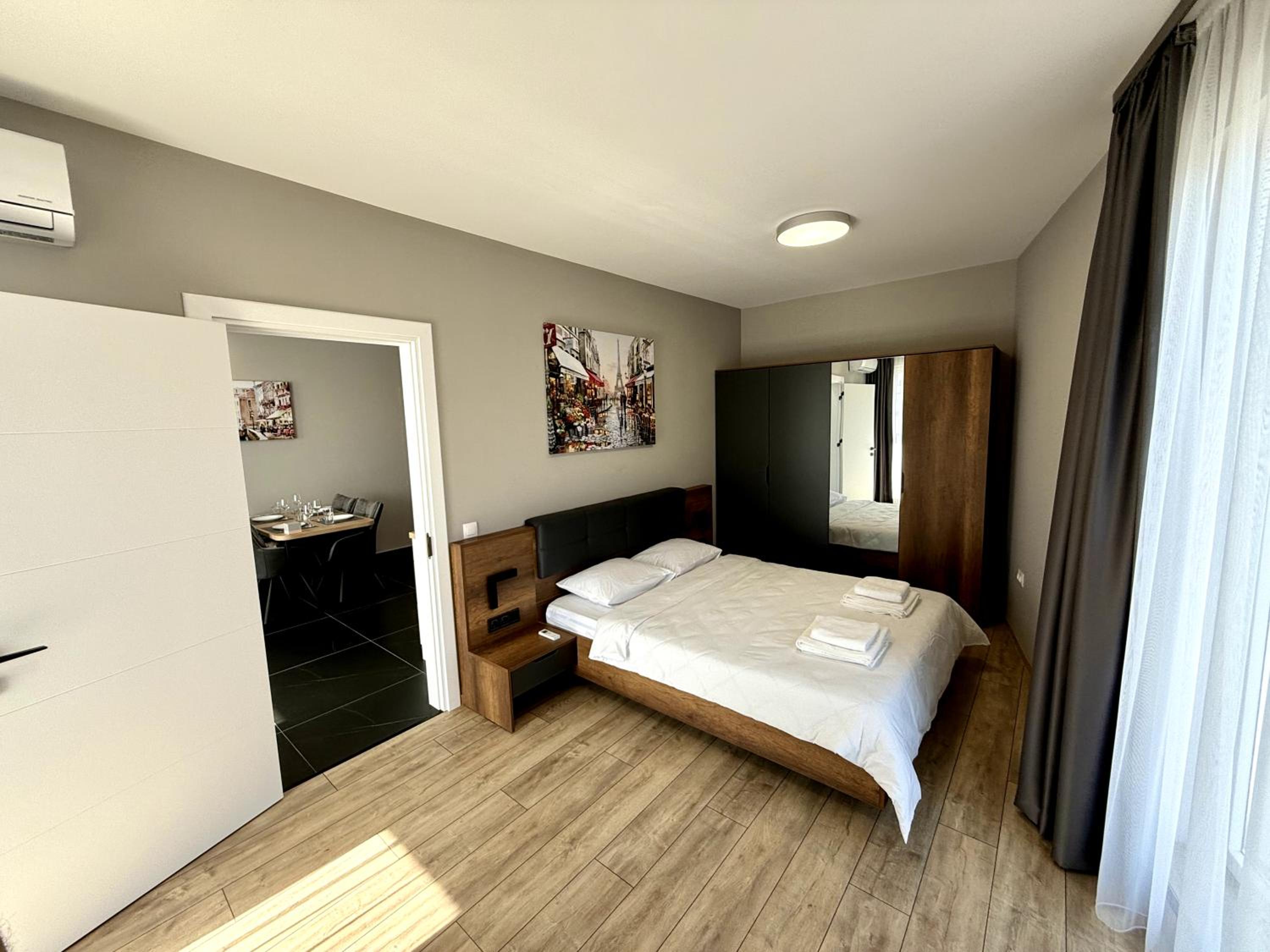 AveNew Luxury Apartment 3