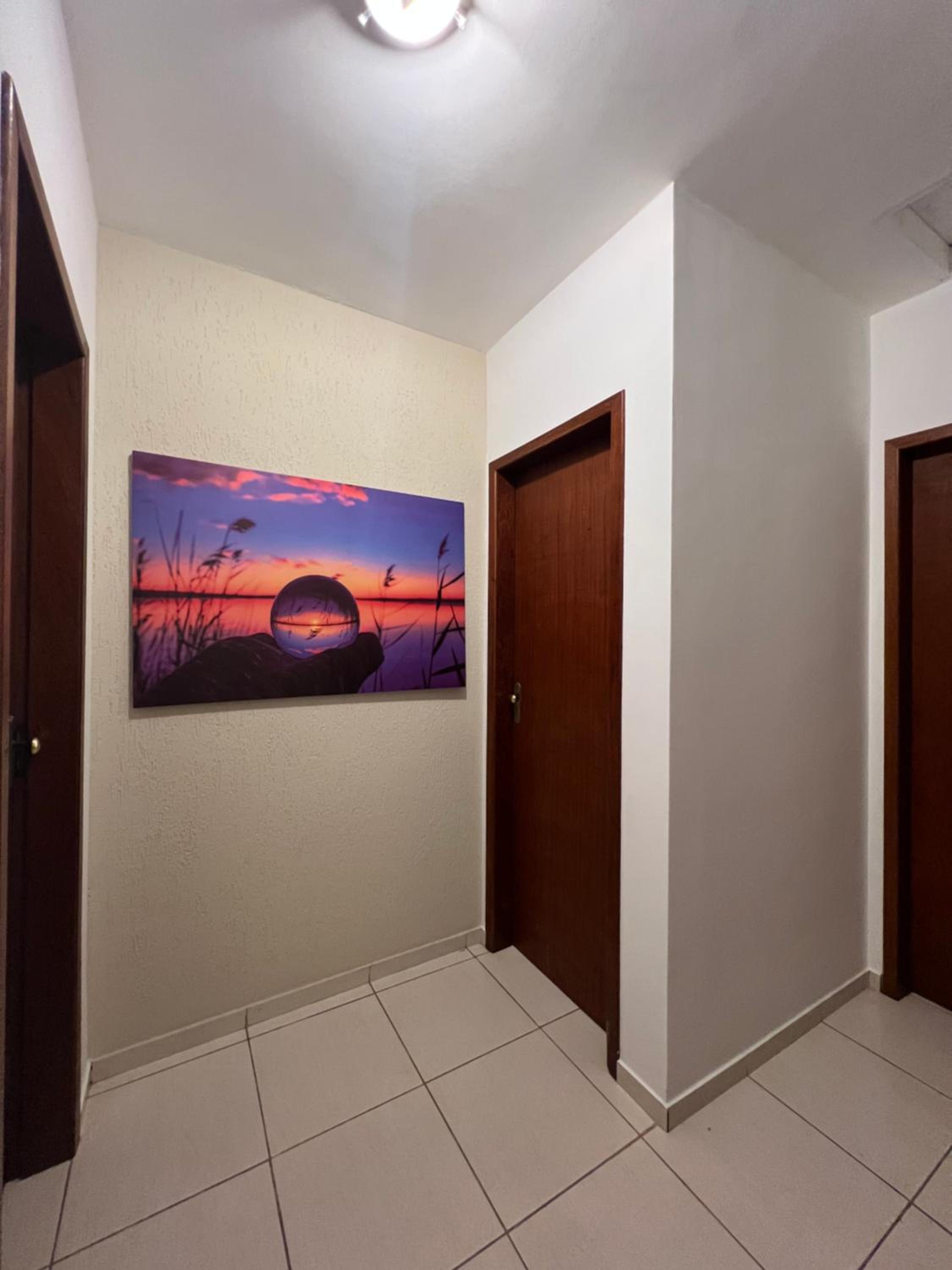 Casa com piscina, churrasqueira e ar condicionado em condomínio