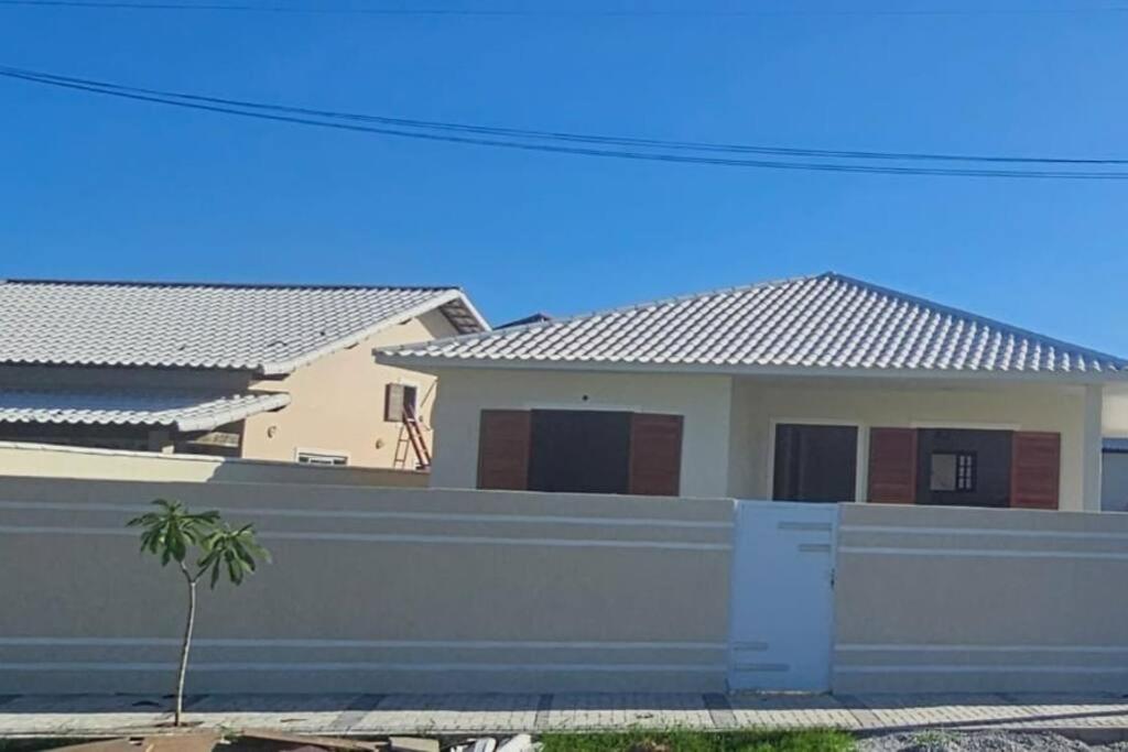 Casa Praia seca!100 Metros Da Praia!Com Piscina!