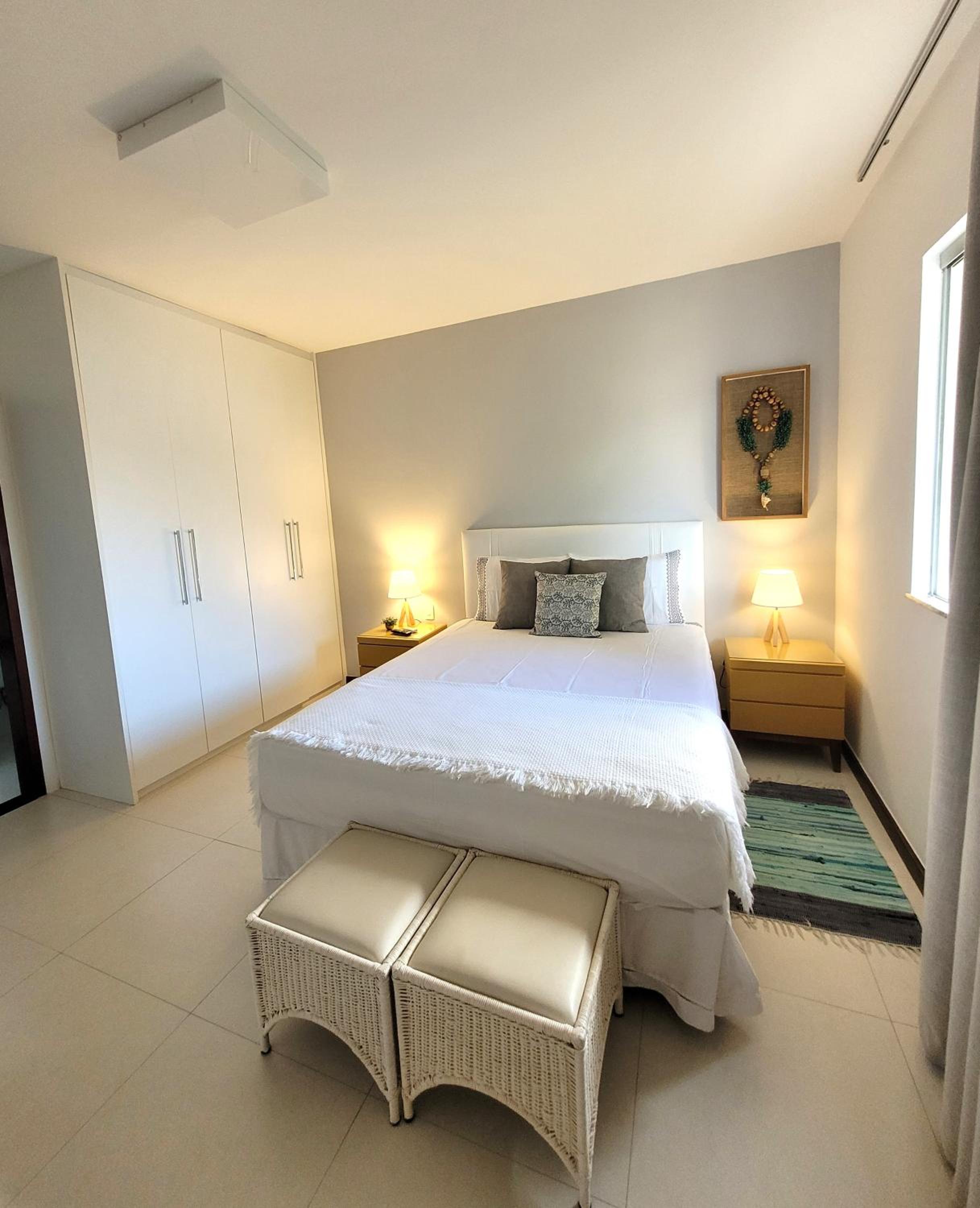 Guarajuba, 5 suites e piscina