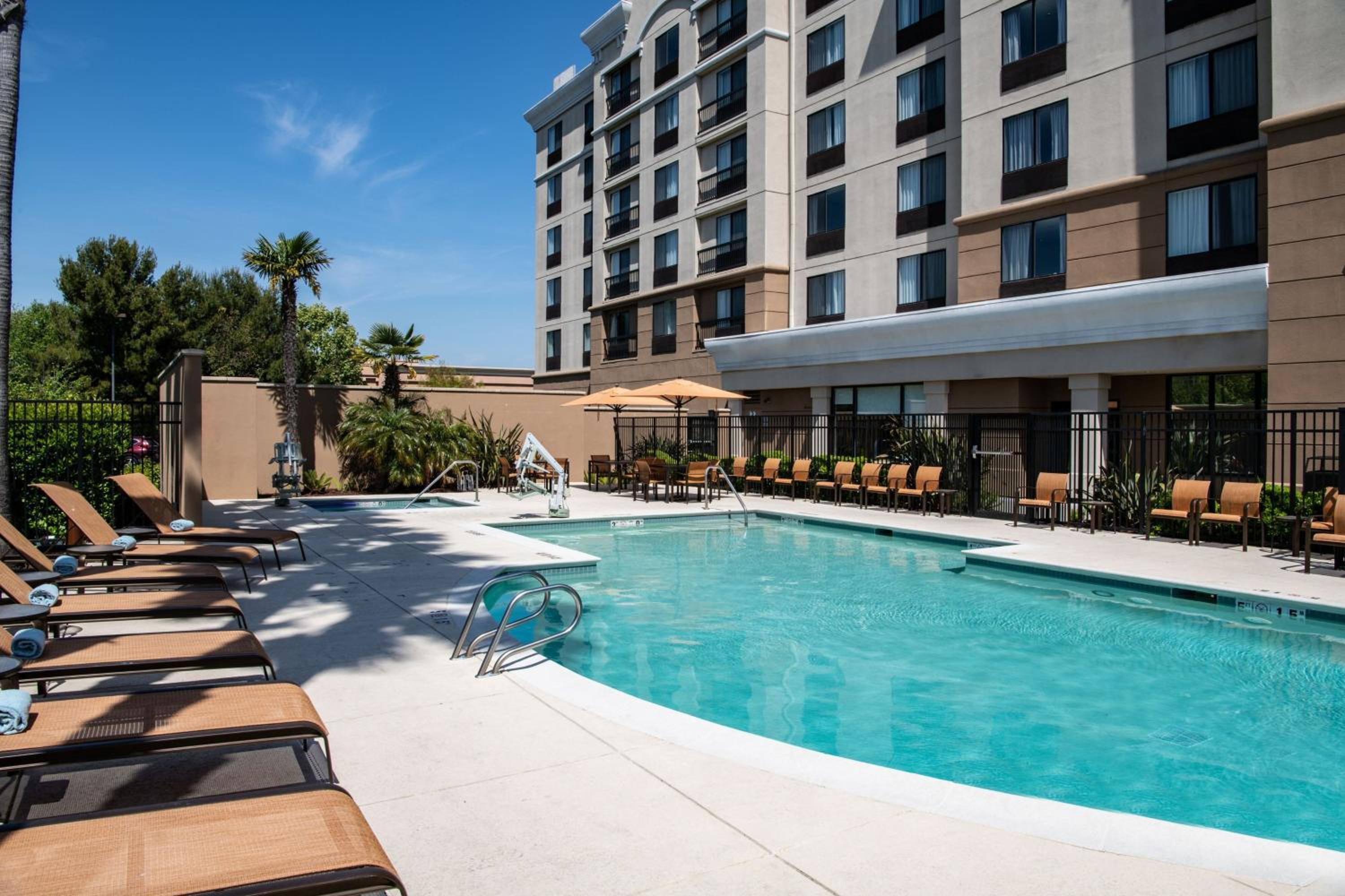 Newark Vacations - Courtyard by Marriott Newark Silicon Valley - Property Image 19