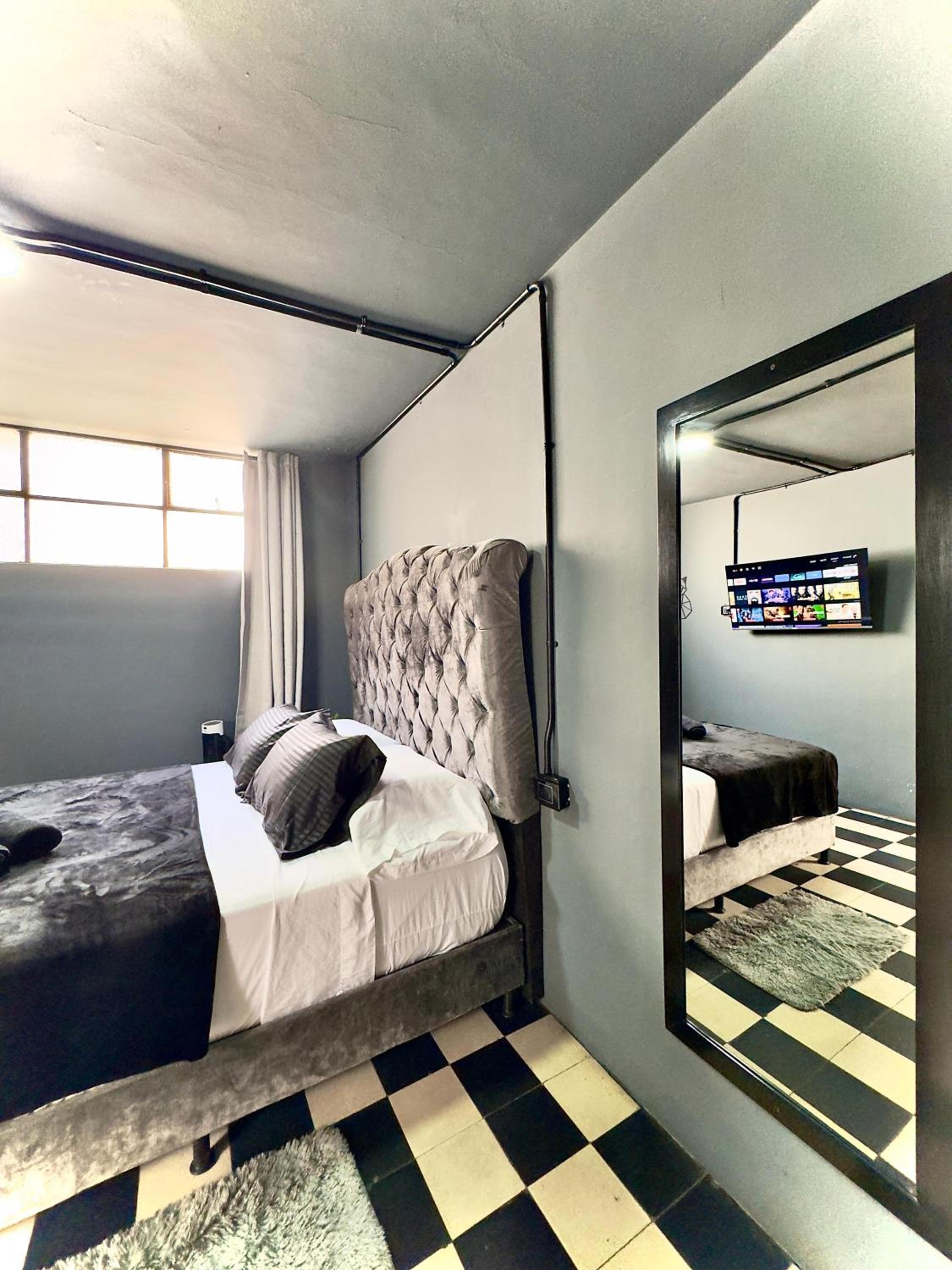 Spacious dream house Medellín Laureles