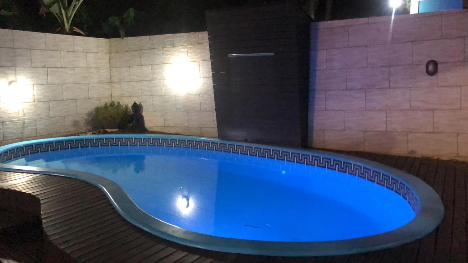 Casa praia da Gamboa com piscina