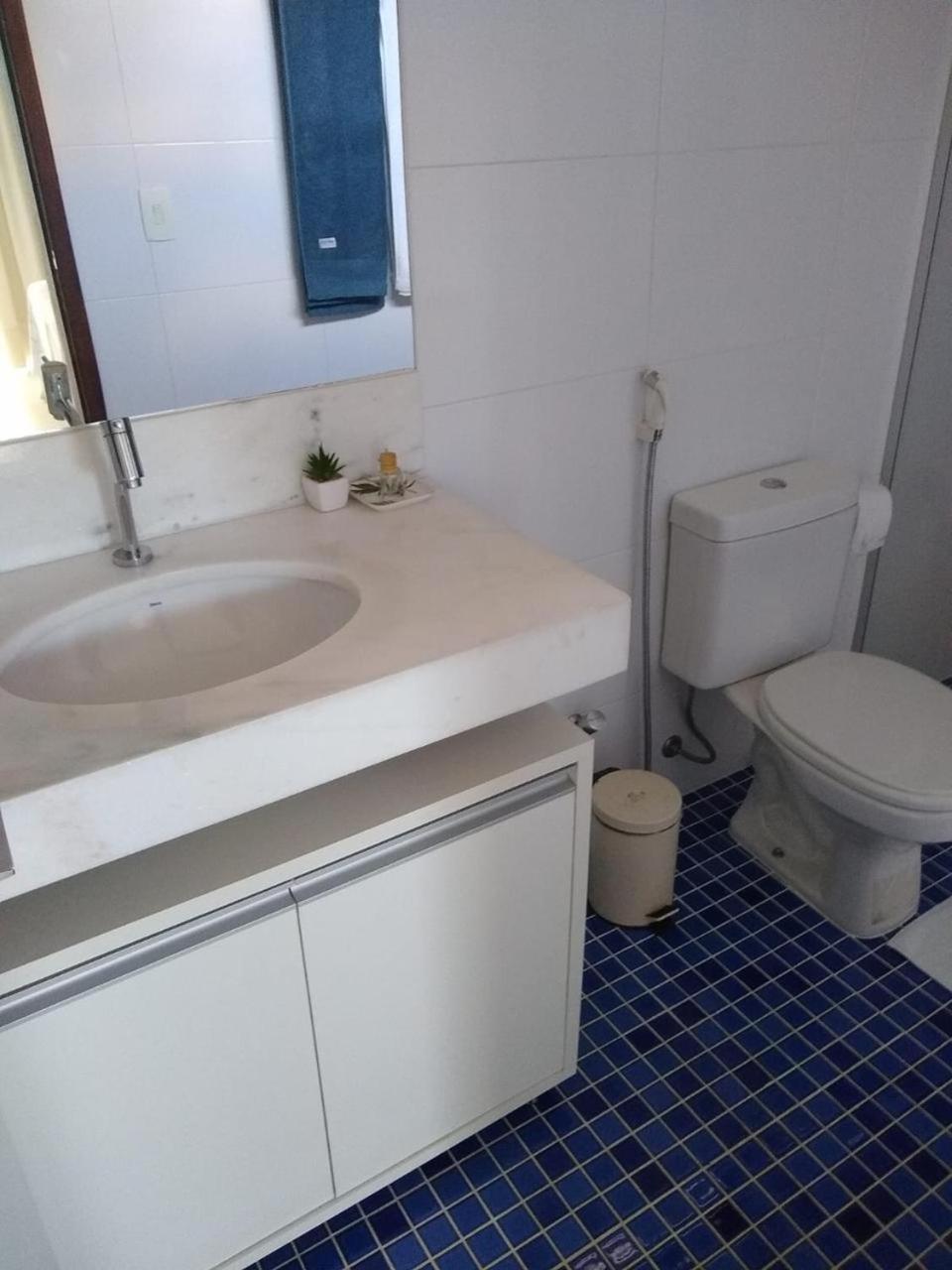 Guarajuba, 5 suites e piscina
