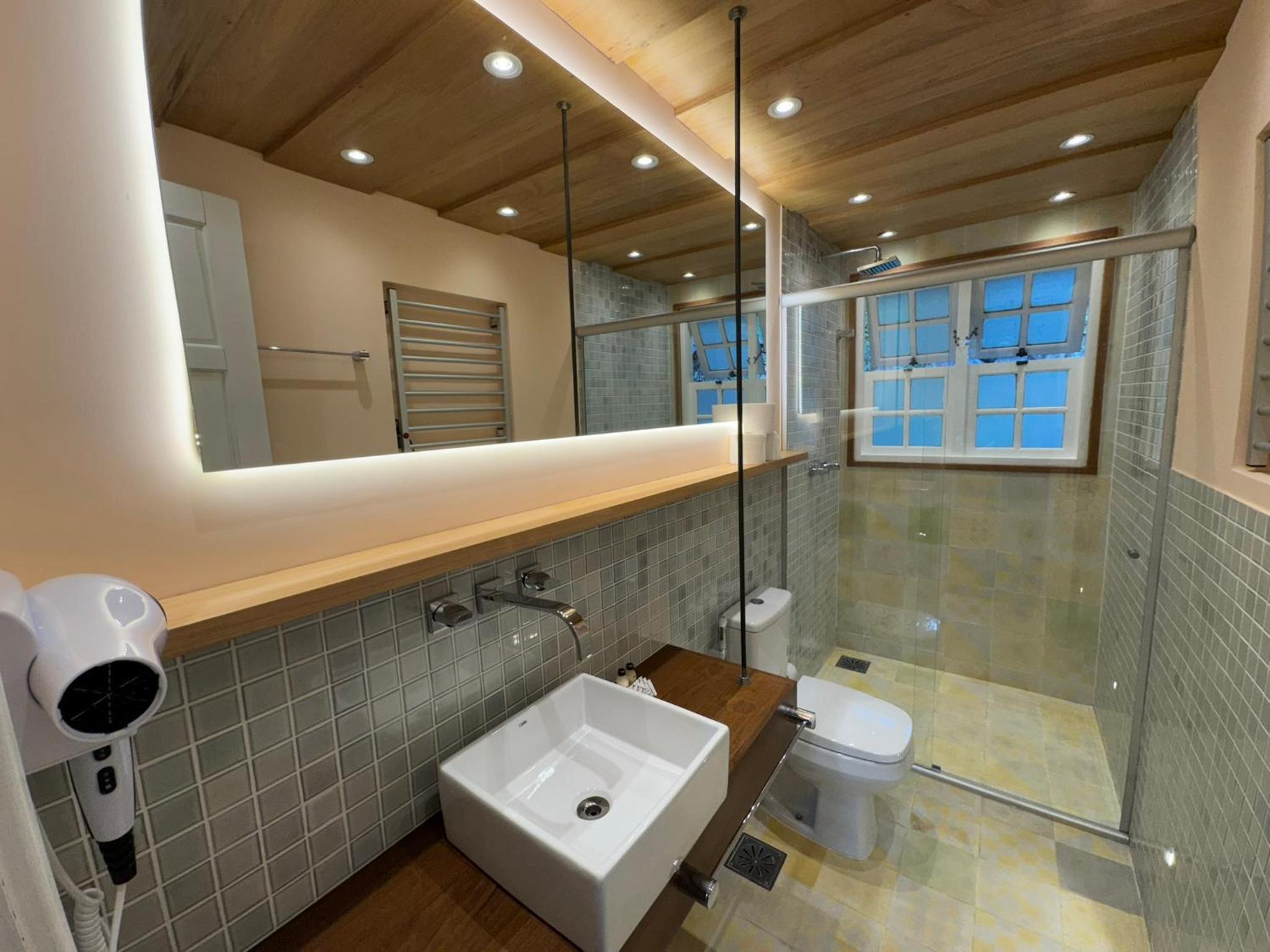 Auberge Suisse Pousada