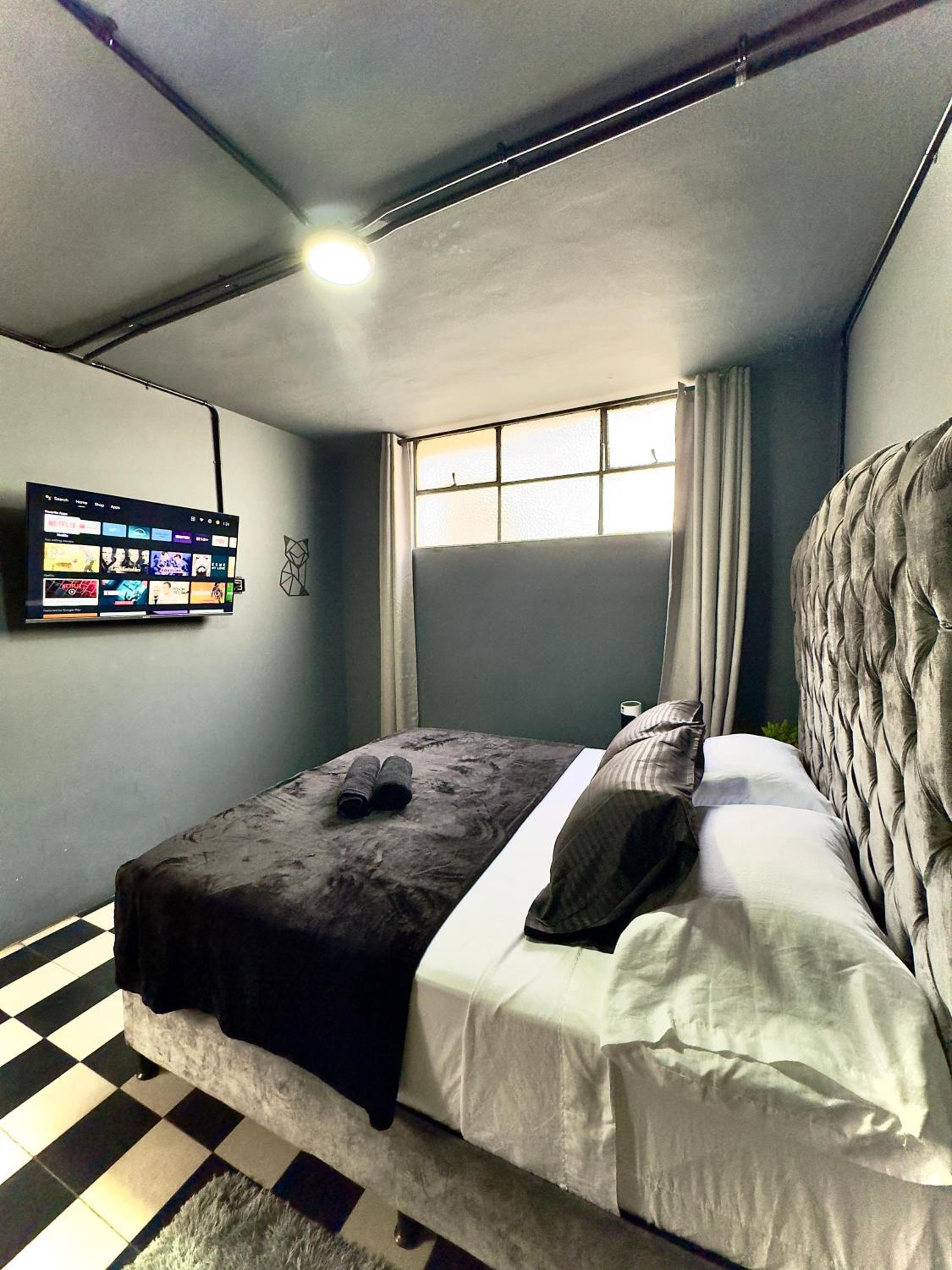 Spacious dream house Medellín Laureles