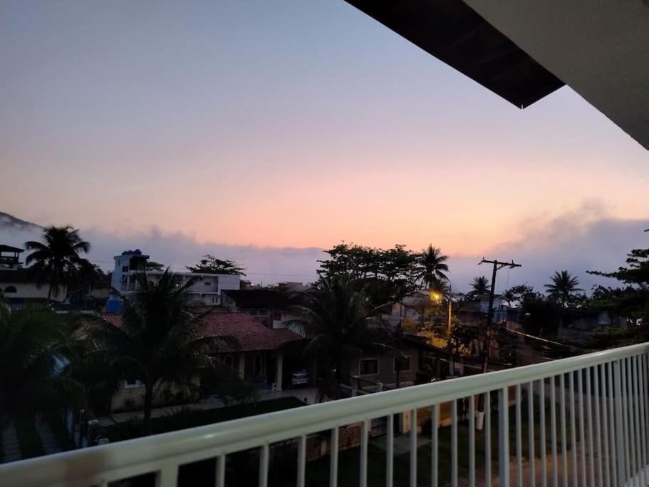 Pé na areia Ubatuba praia do sapê