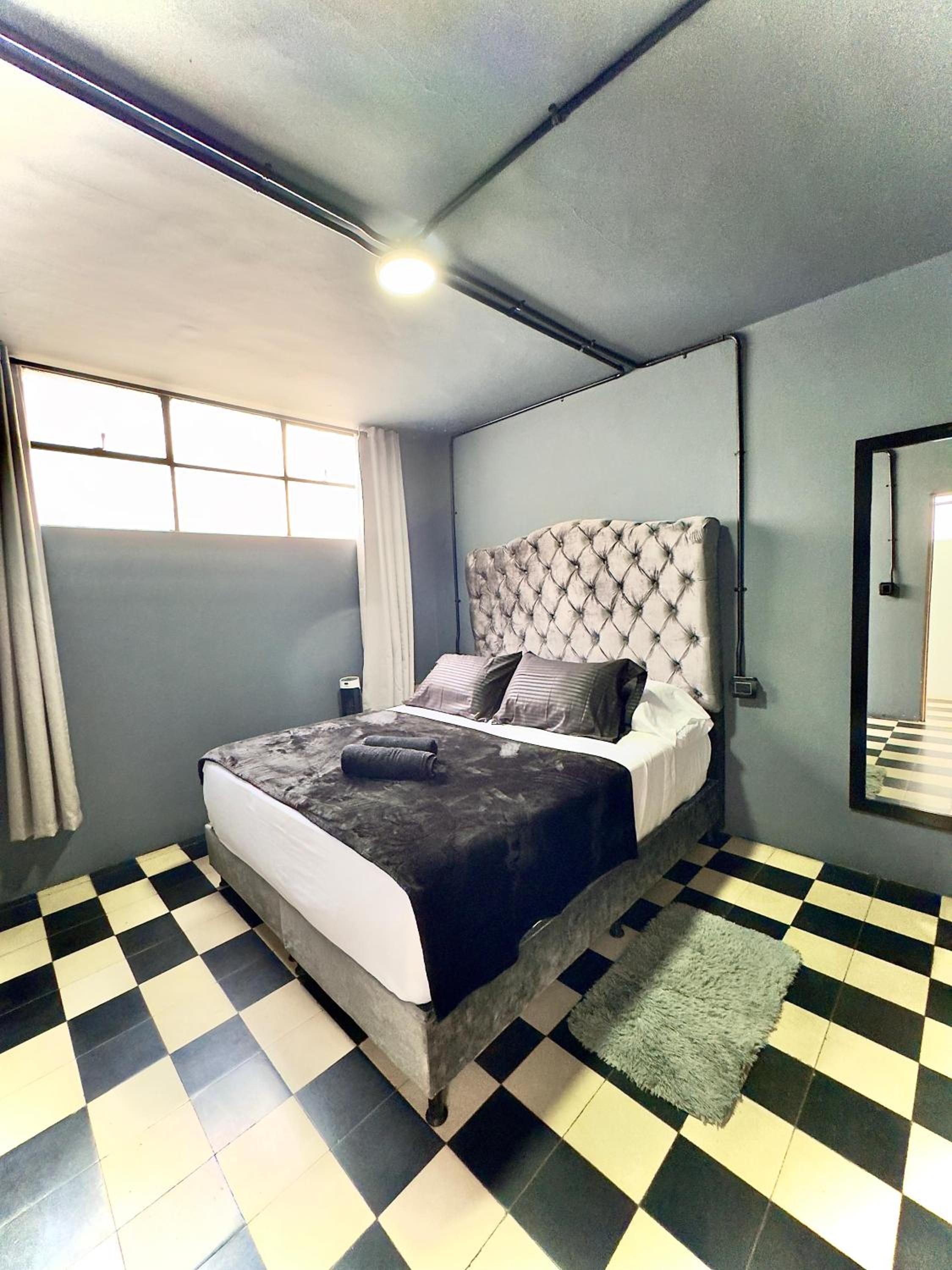 Spacious dream house Medellín Laureles