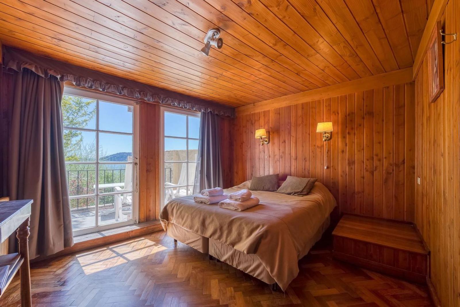 TEROTERO Lake Hostel - Habitación Nahuel