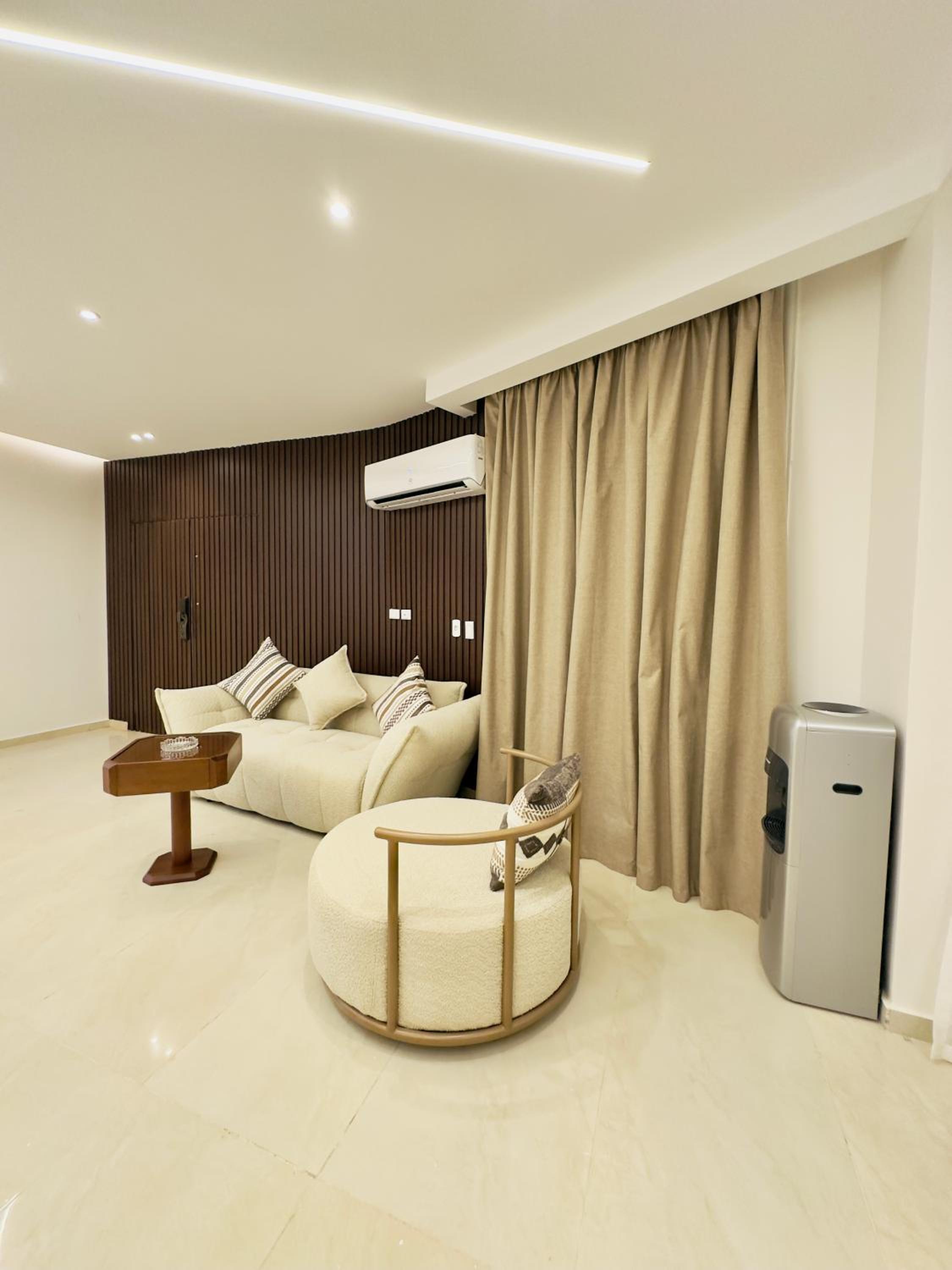 Lux private home Sheikh zayed