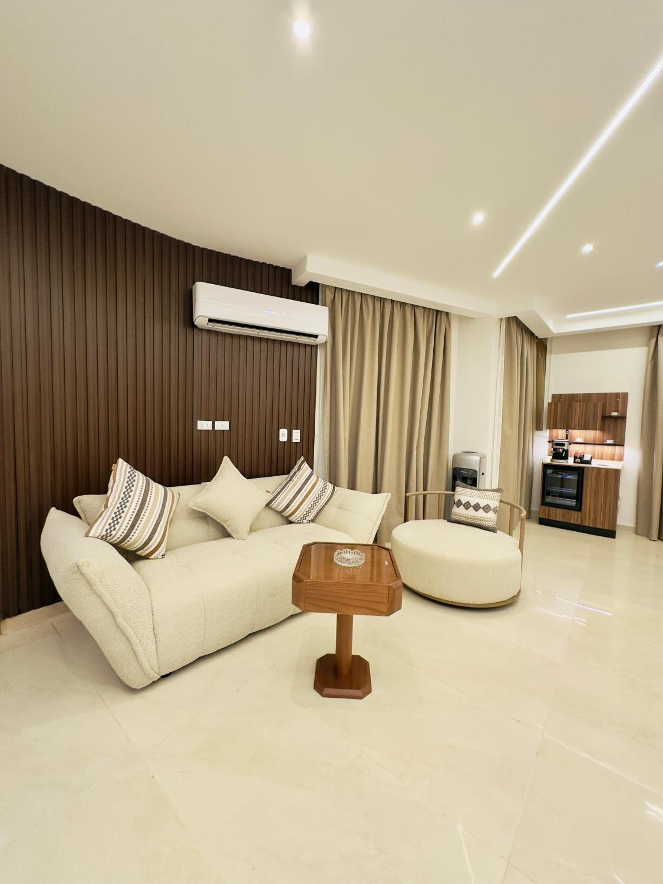 Lux private home Sheikh zayed
