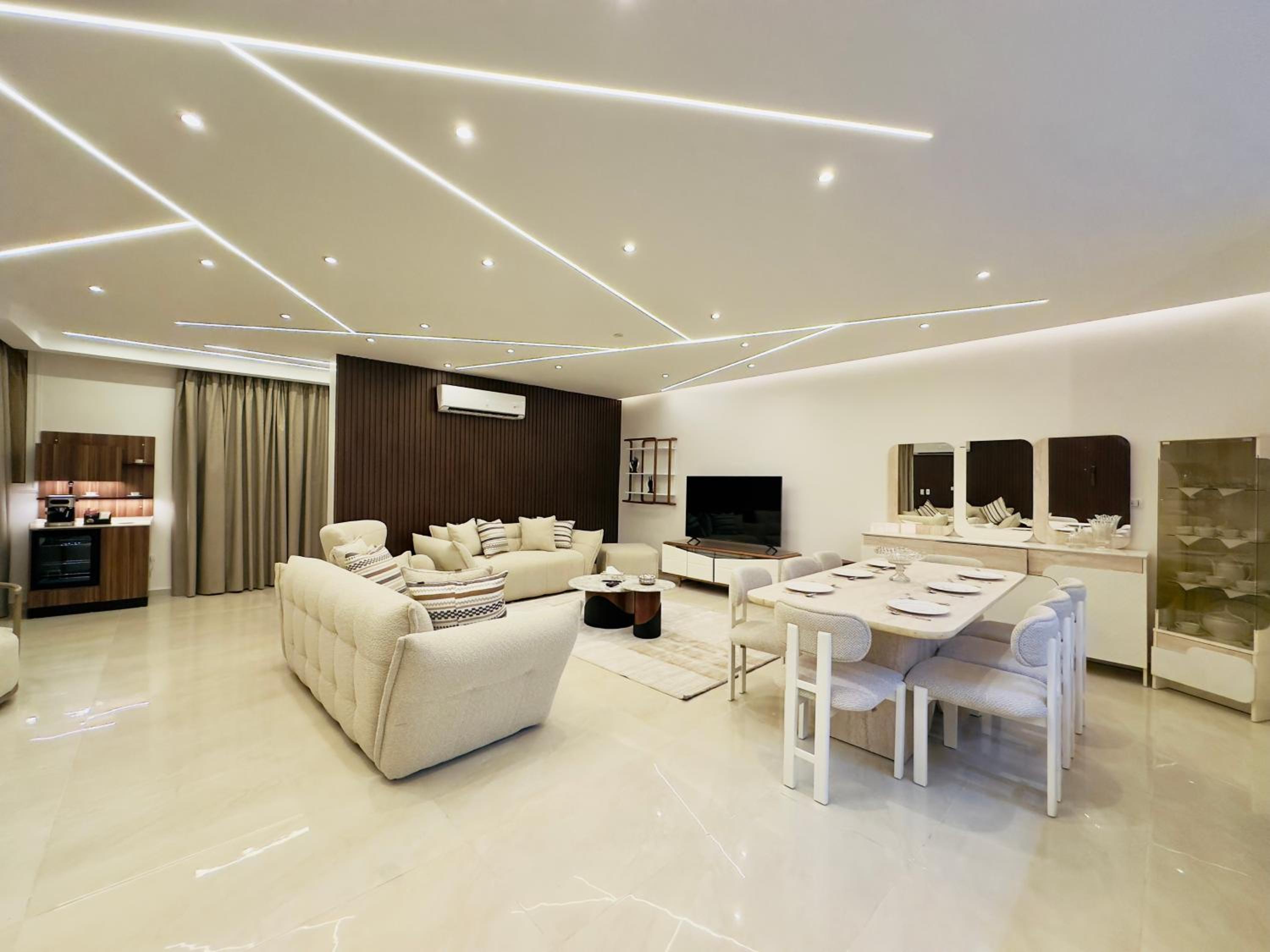 Lux private home Sheikh zayed