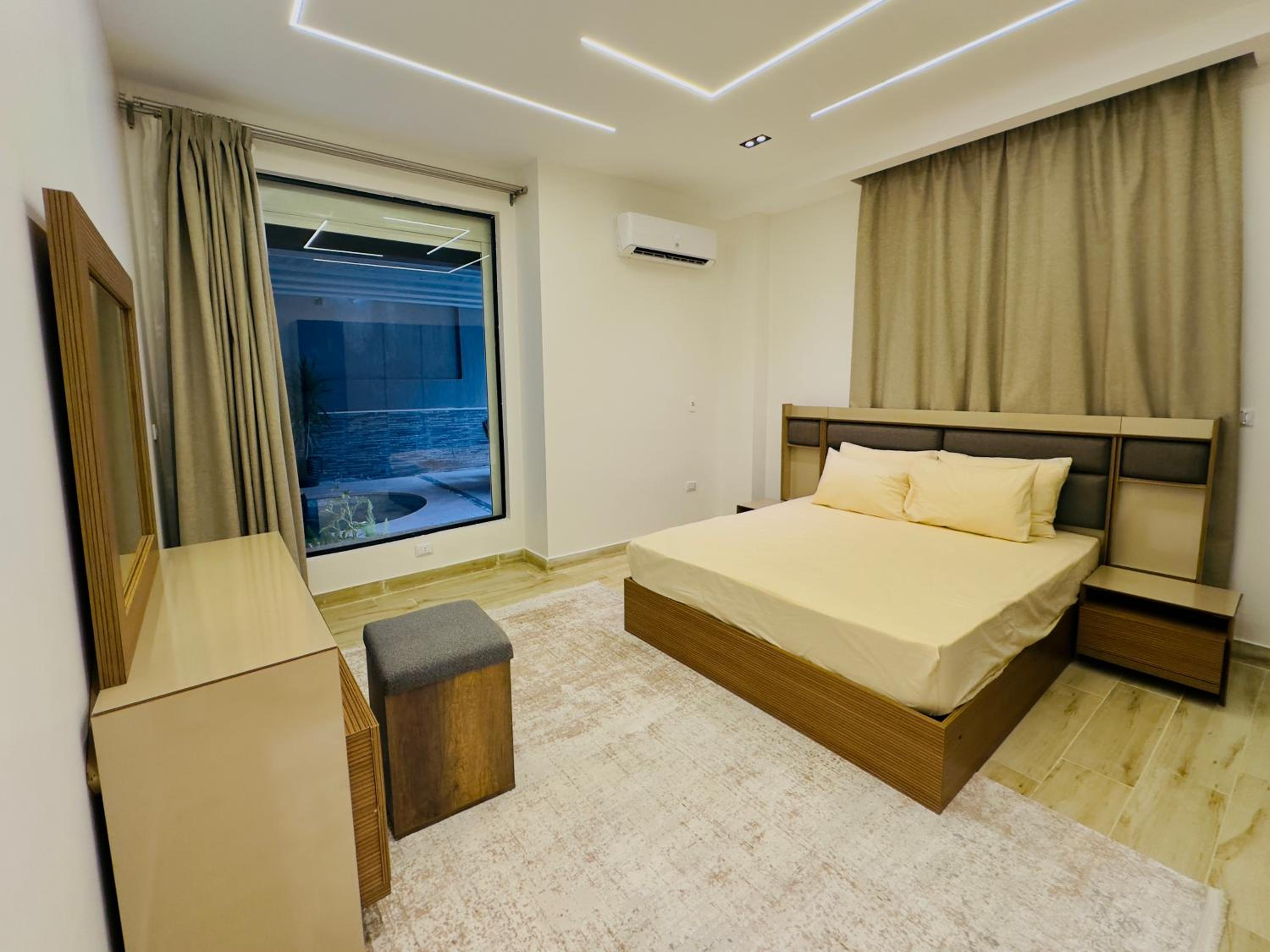 Lux private home Sheikh zayed